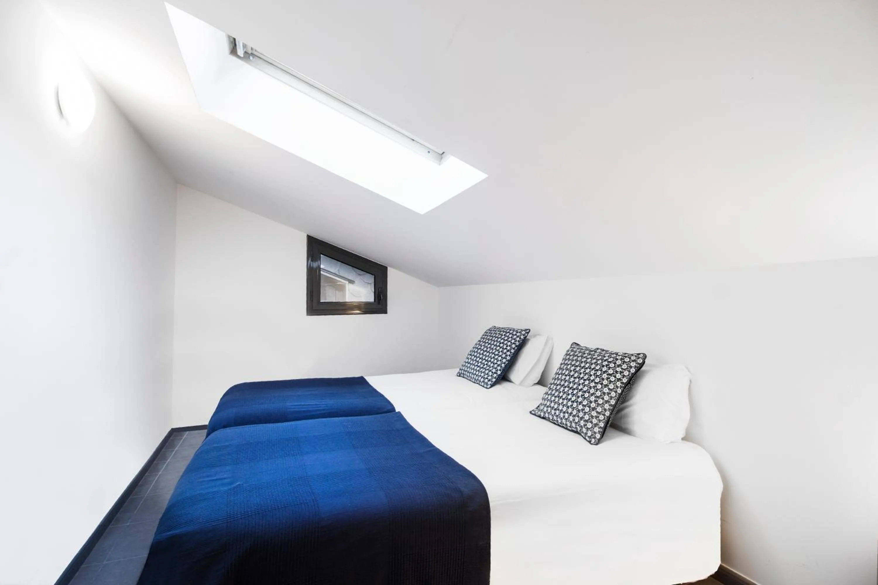 Bed in Font del Ferro Apartments