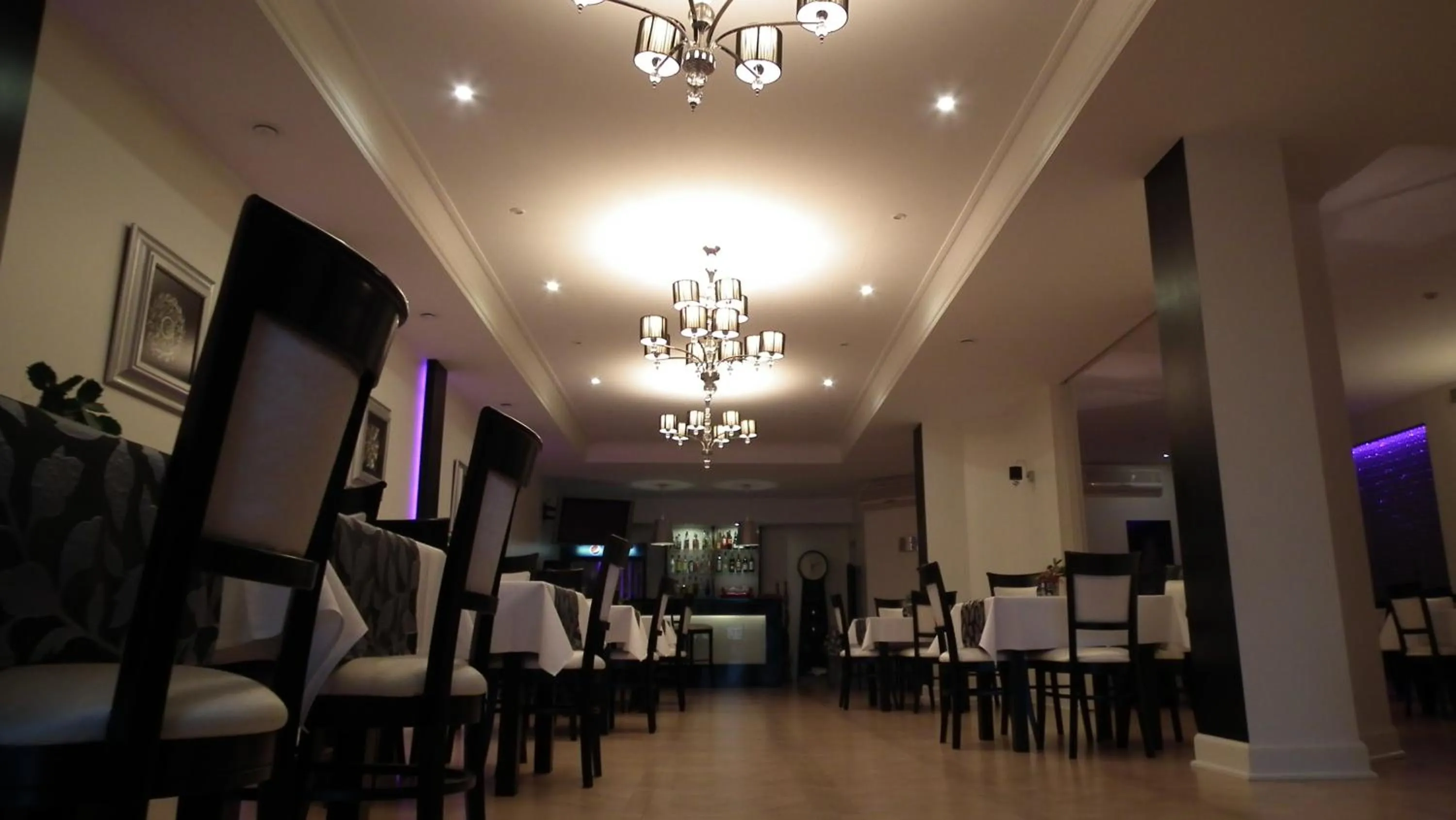 Restaurant/places to eat in Hotel & Restauracja Glass