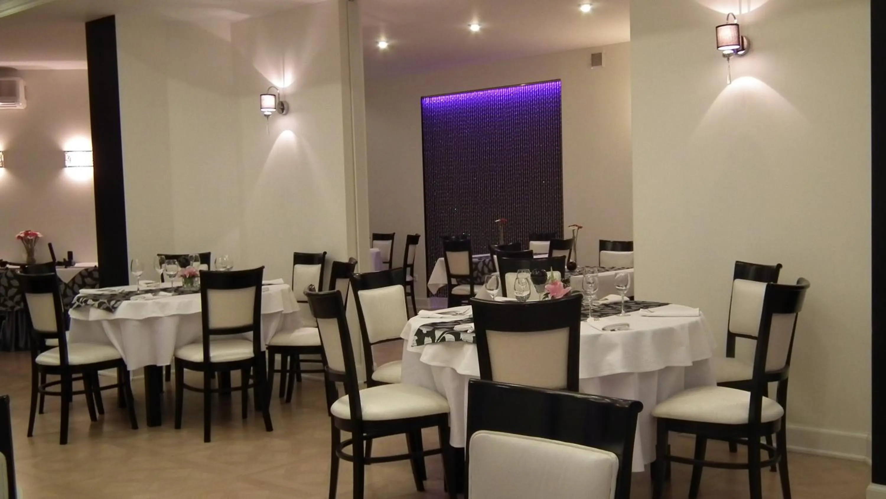 Restaurant/places to eat in Hotel & Restauracja Glass