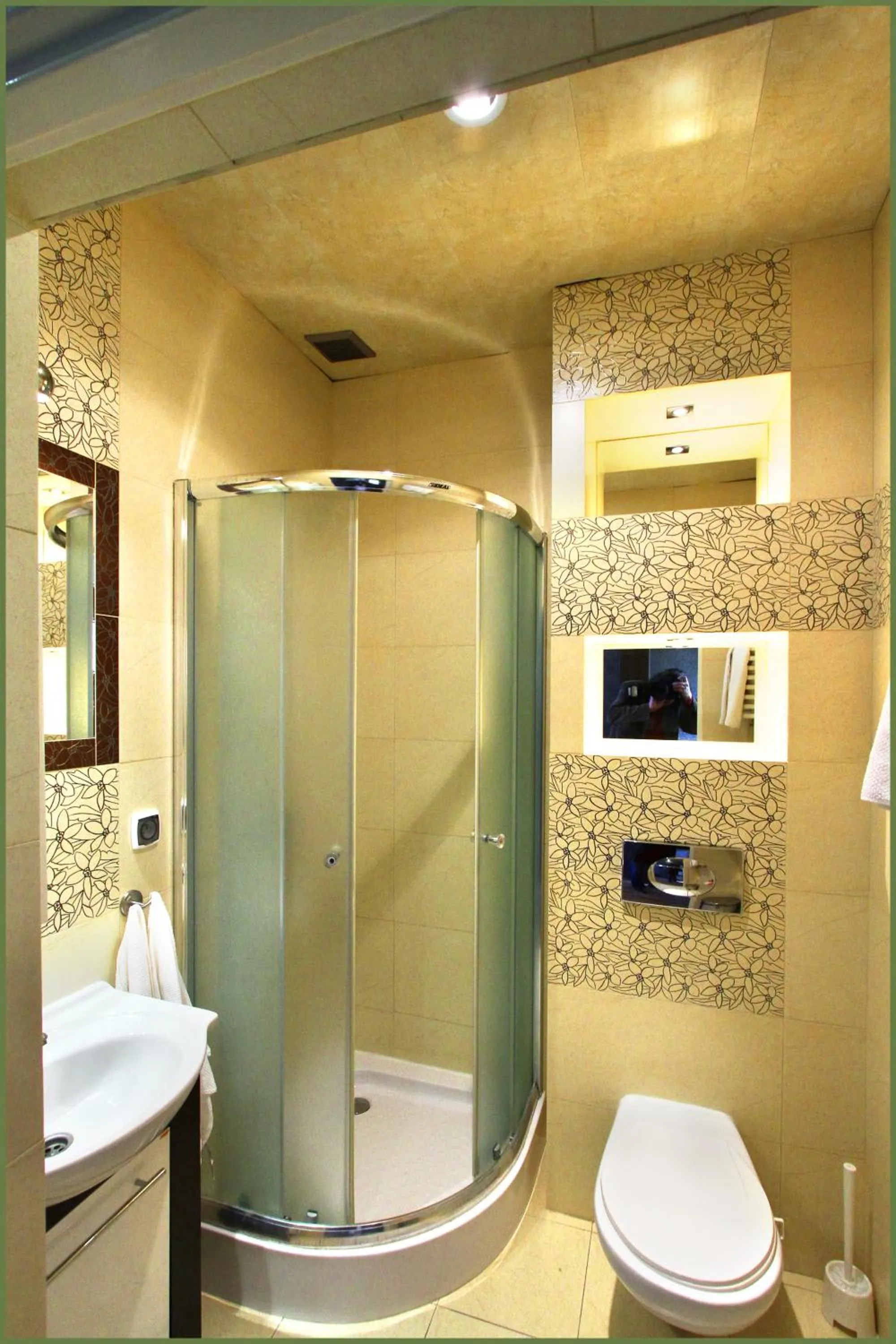 Bathroom in Hotel & Restauracja Glass