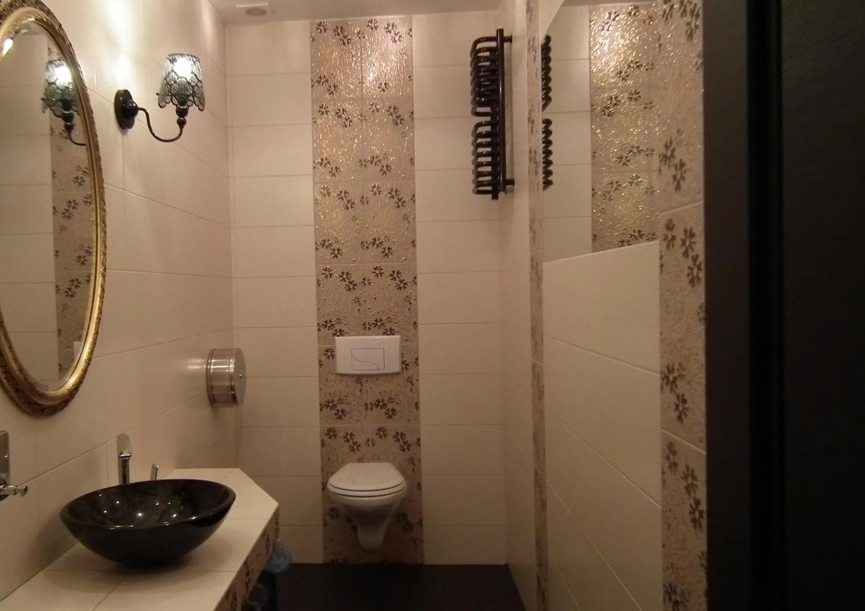 Bathroom in Hotel & Restauracja Glass