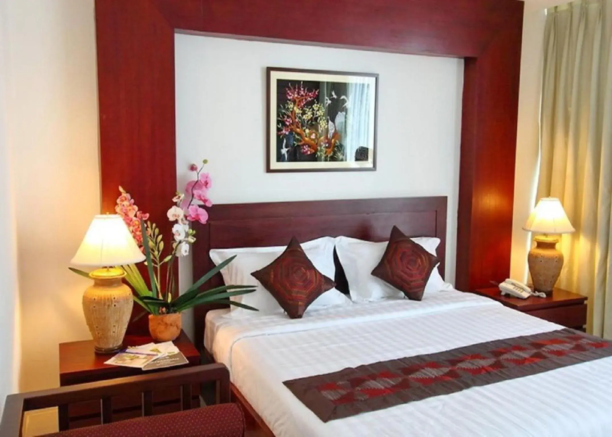 Bed in Sabaidee@Lao Hotel Vientiane Bed in Sabaidee@Lao Hotel Vientiane