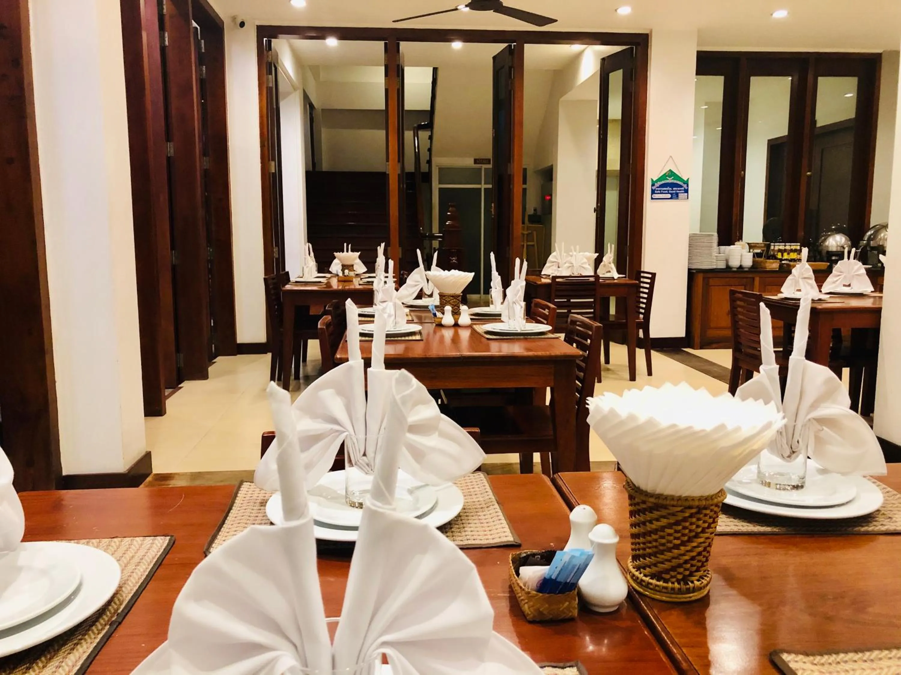 Restaurant/places to eat in Sabaidee@Lao Hotel Vientiane