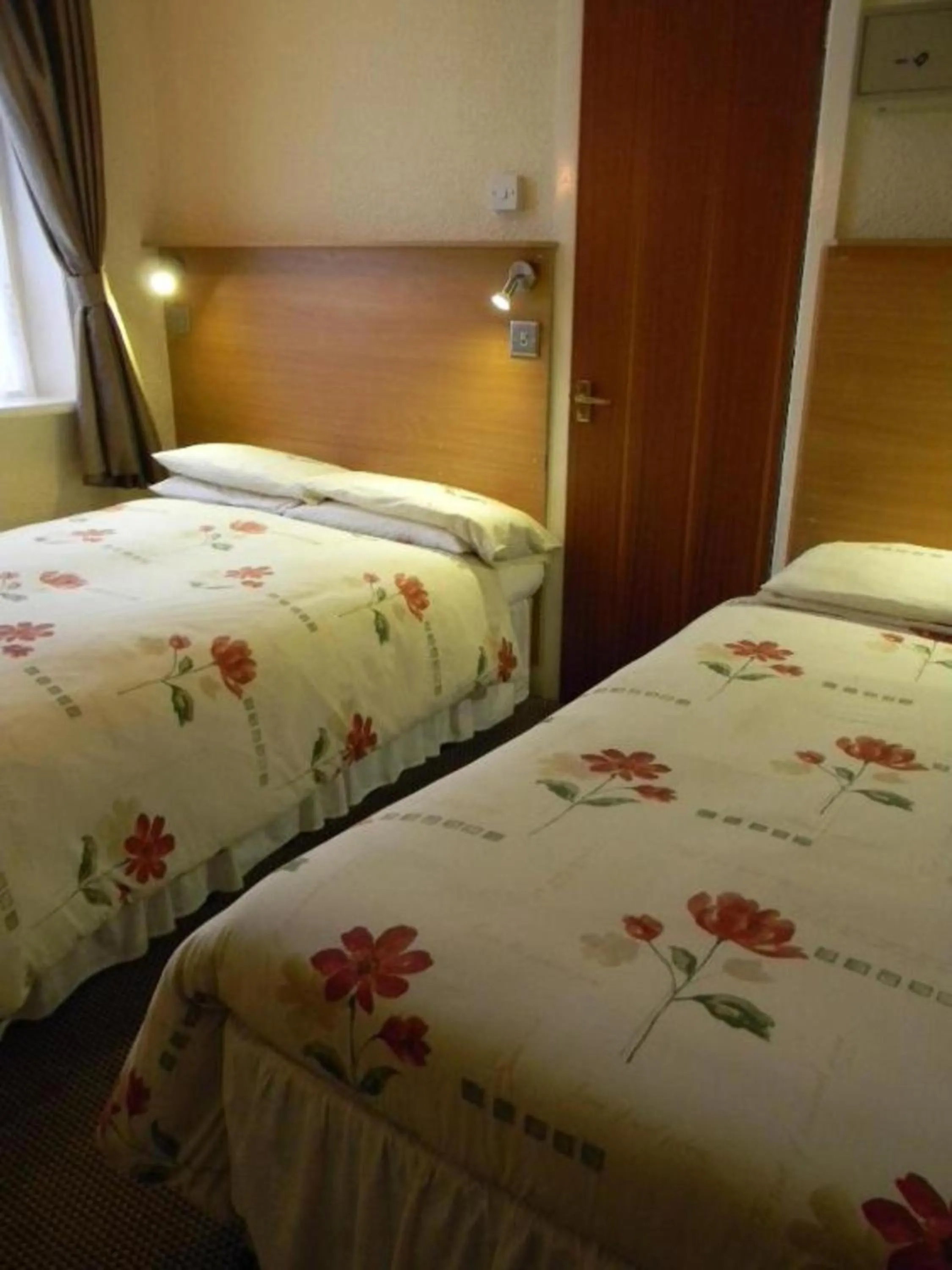Photo of the whole room, Bed in Dora Hotel