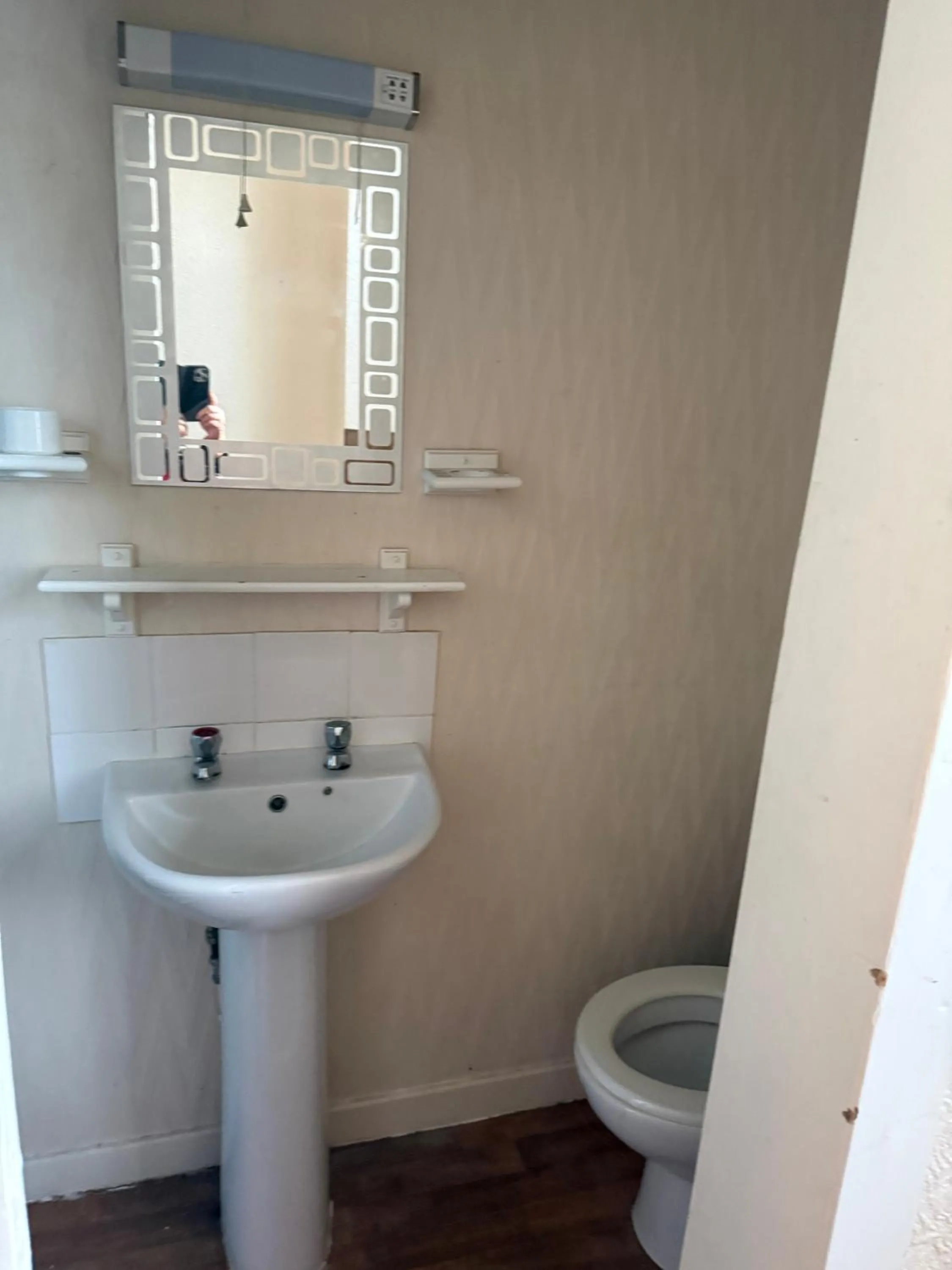 Bathroom in The Hawkes Hotel