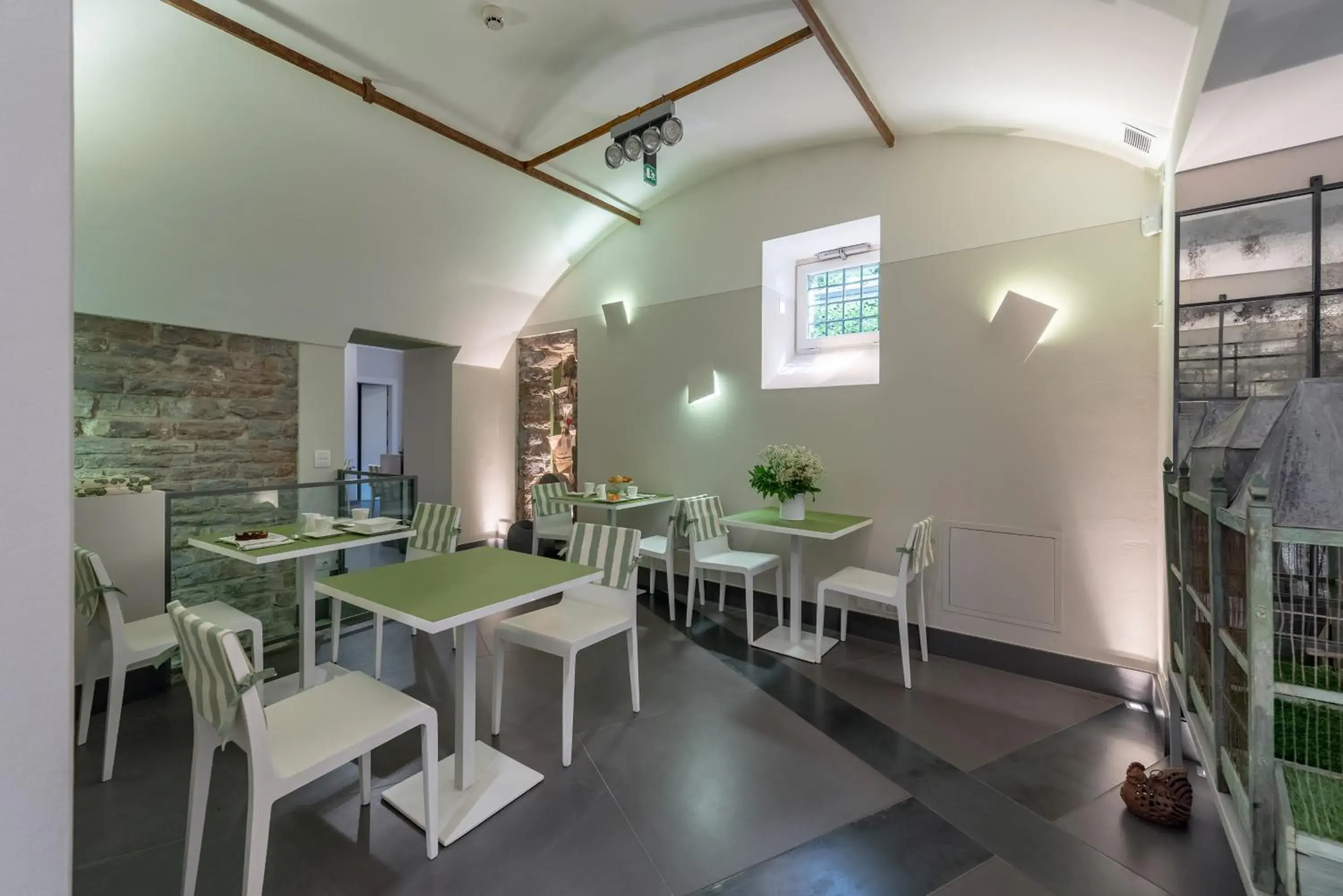 Breakfast in GombitHotel Breakfast in GombitHotel