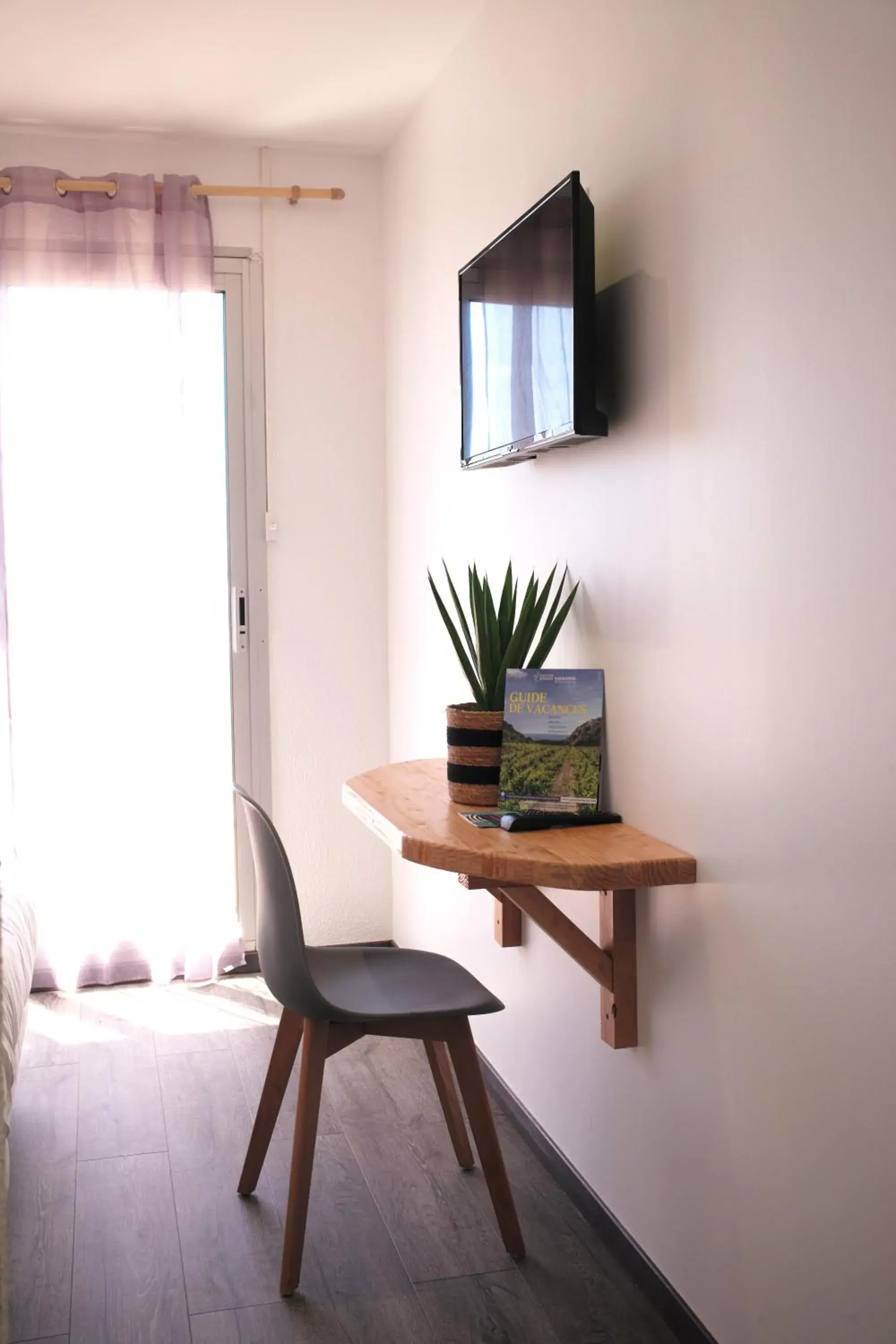 Double Room in Sunrise Beach Hotel Double Room in Sunrise Beach Hotel