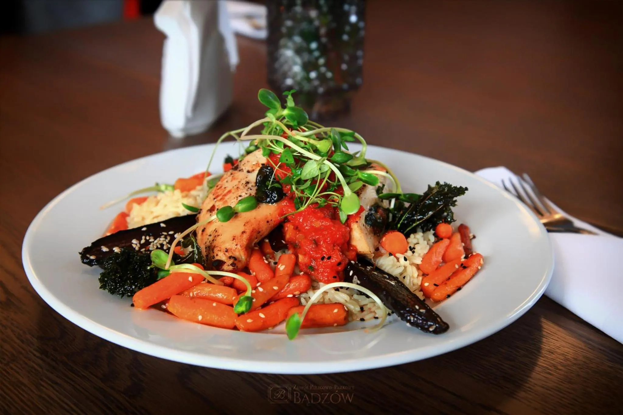 Restaurant/places to eat in Zespół Pałacowo-Parkowy Bądzów