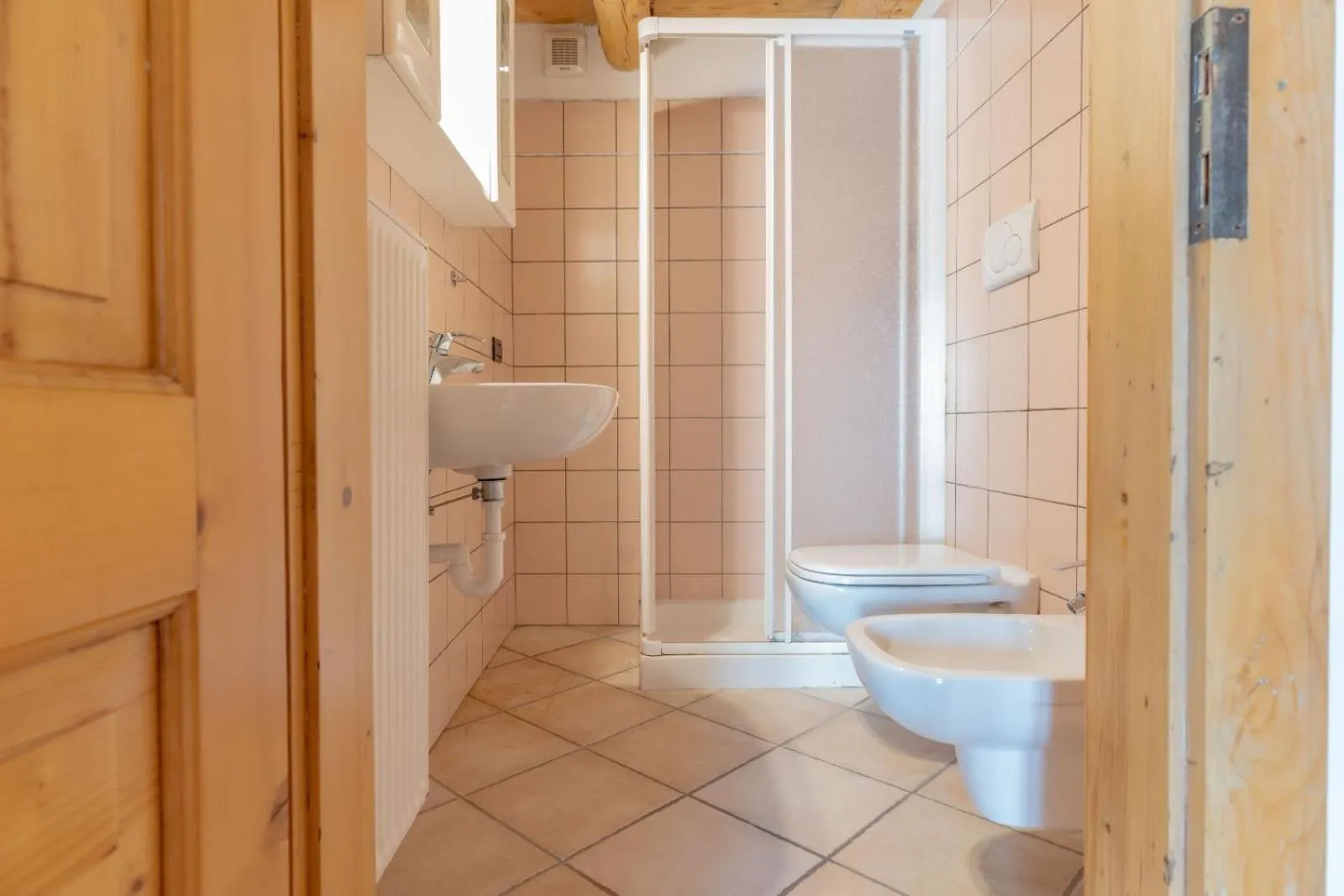 Shower in Chalet Musiera