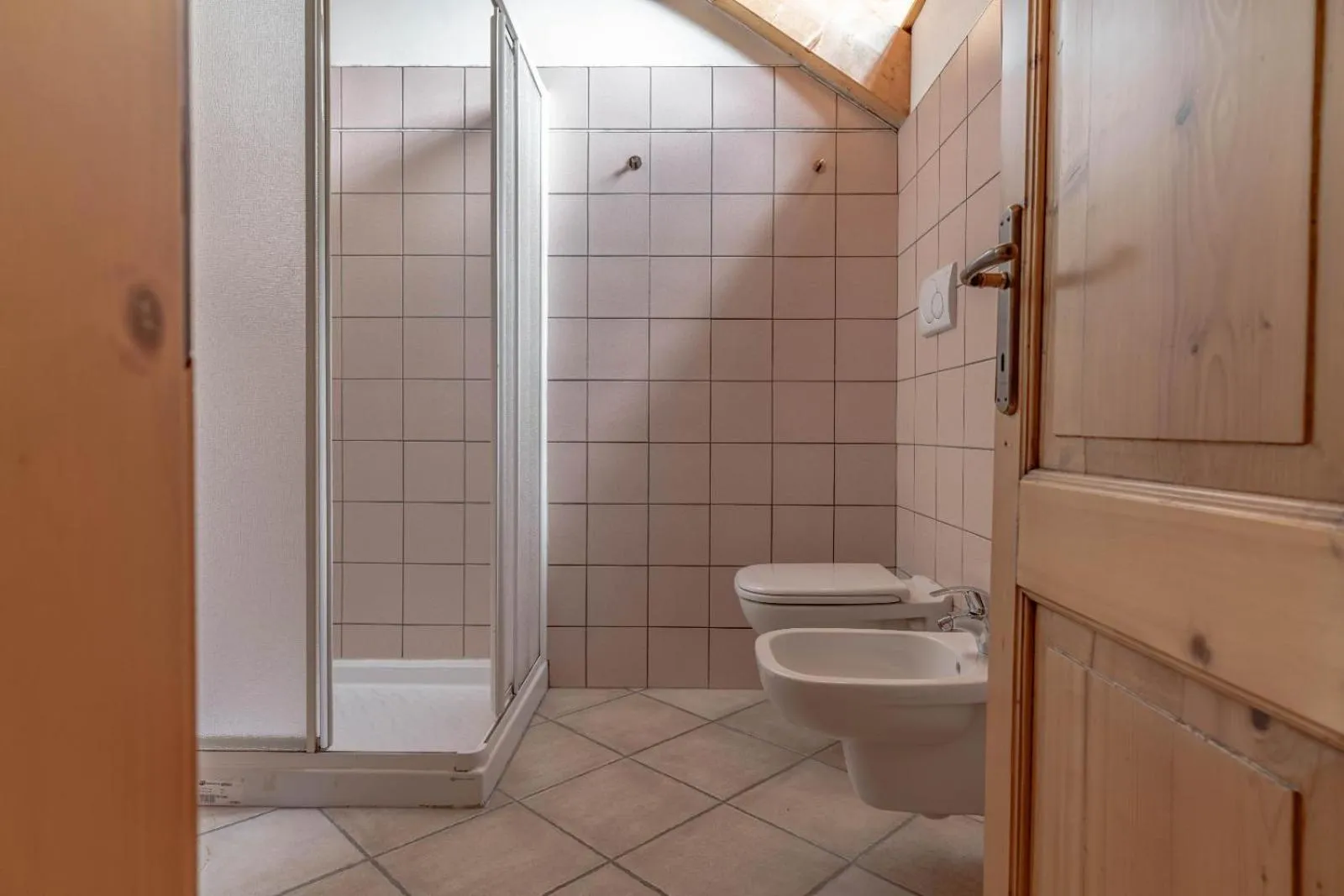 Shower in Chalet Musiera