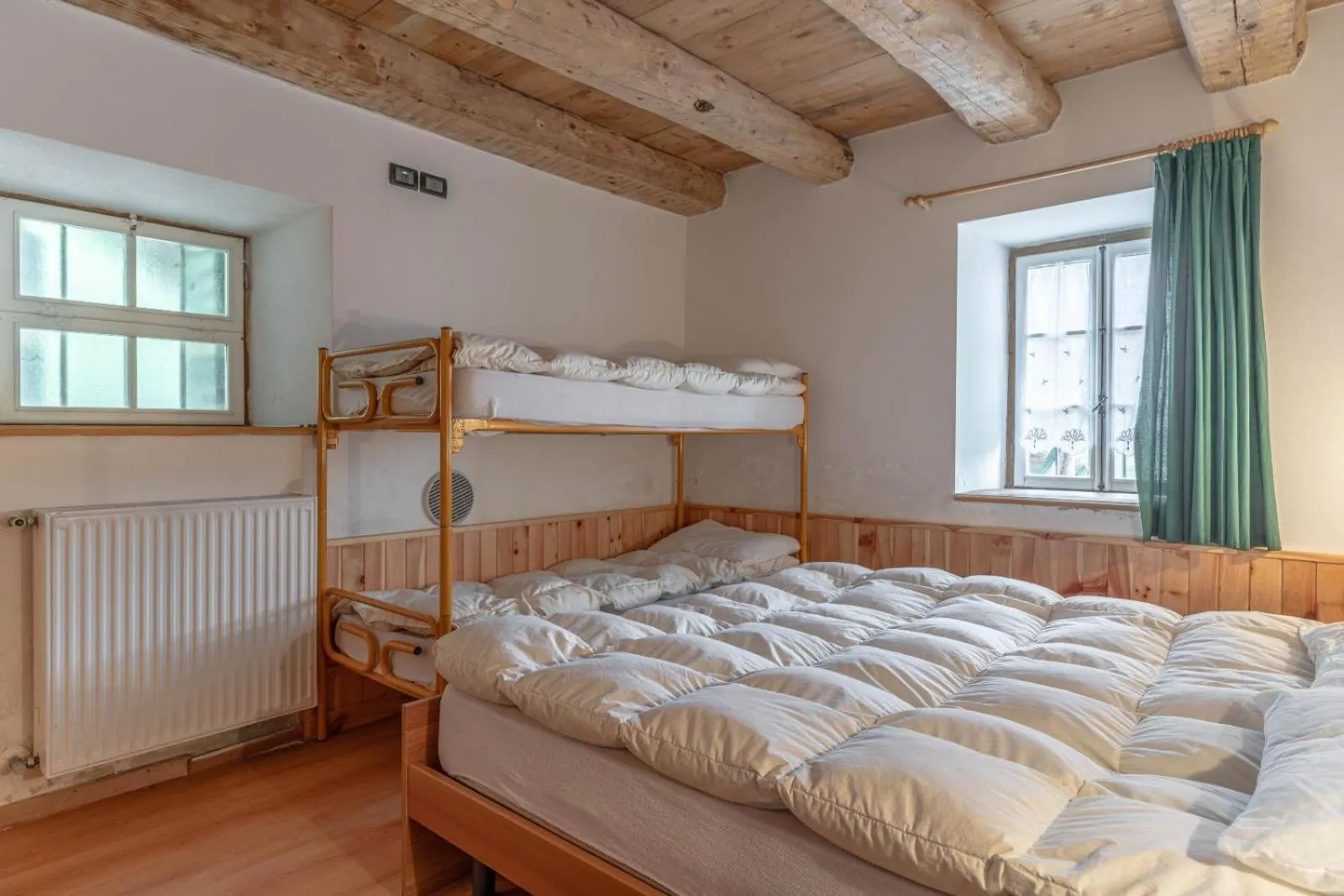 Bed in Chalet Musiera