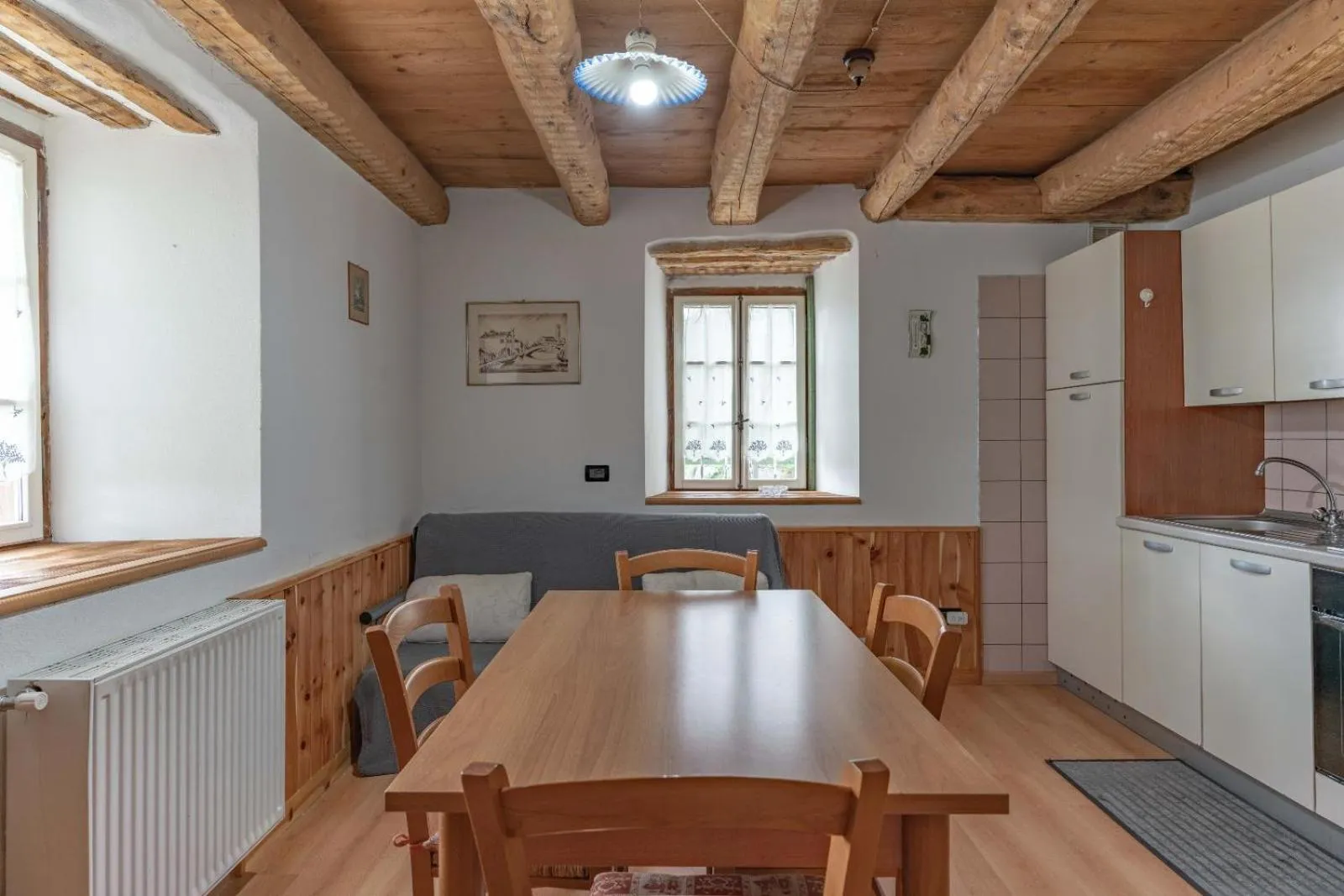 Kitchen or kitchenette in Chalet Musiera