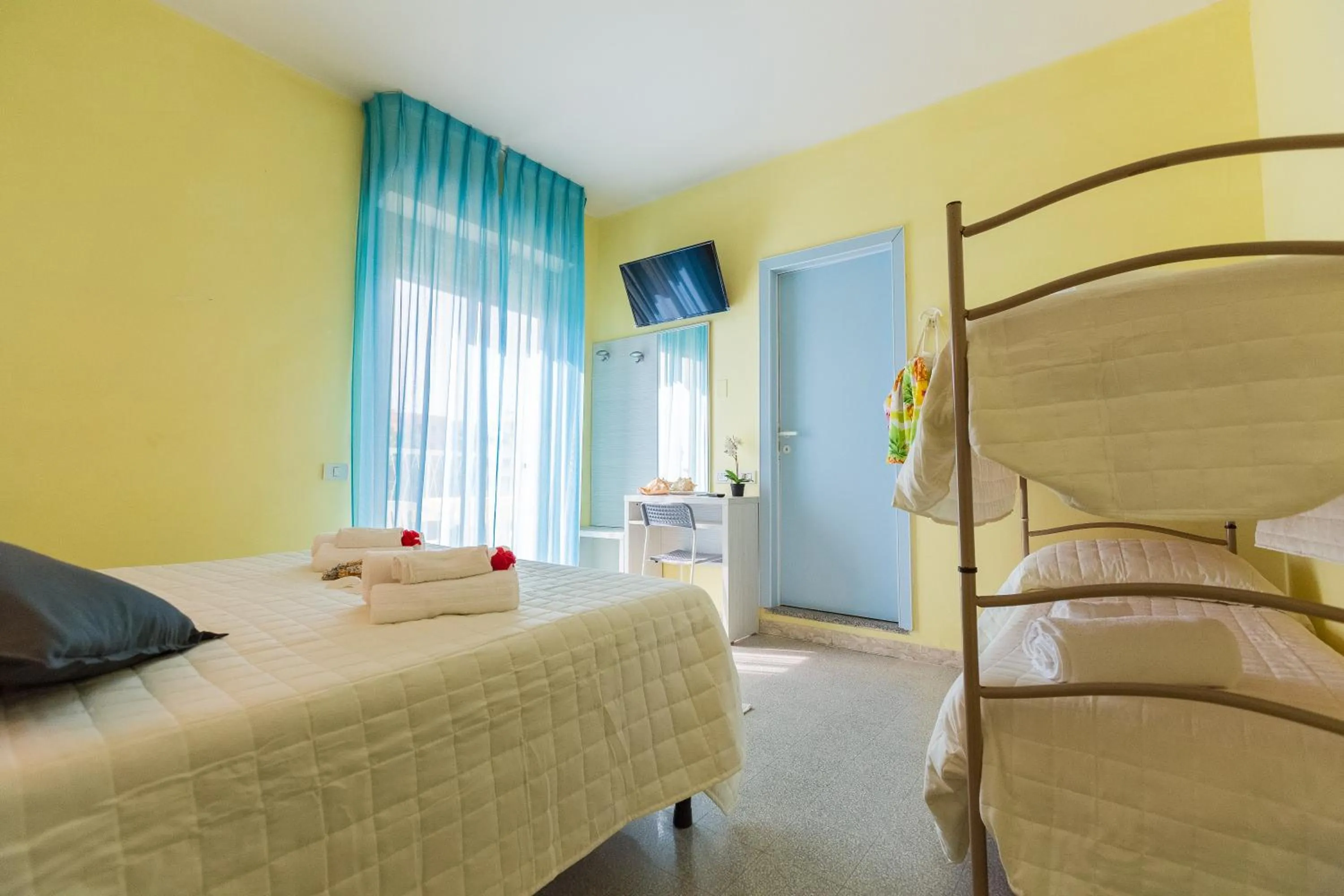 Bed in Hotel Mercedes