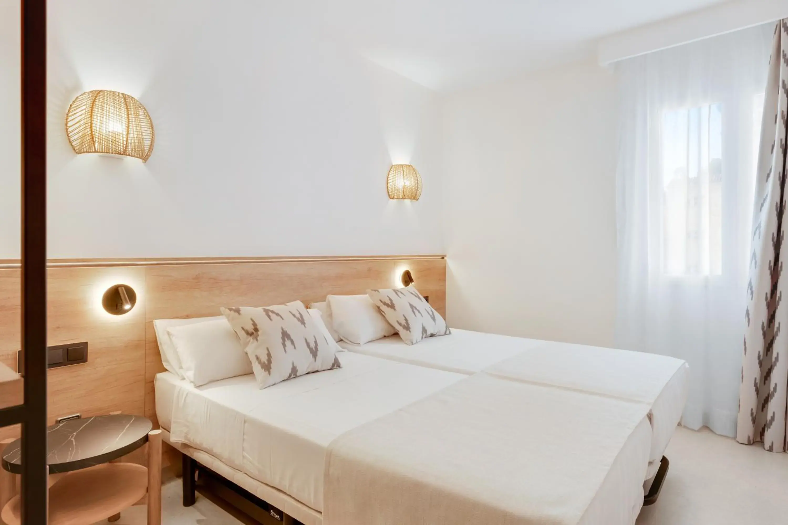 Photo of the whole room, Bed in Aparthotel Aquasol Photo of the whole room, Bed in Aparthotel Aquasol