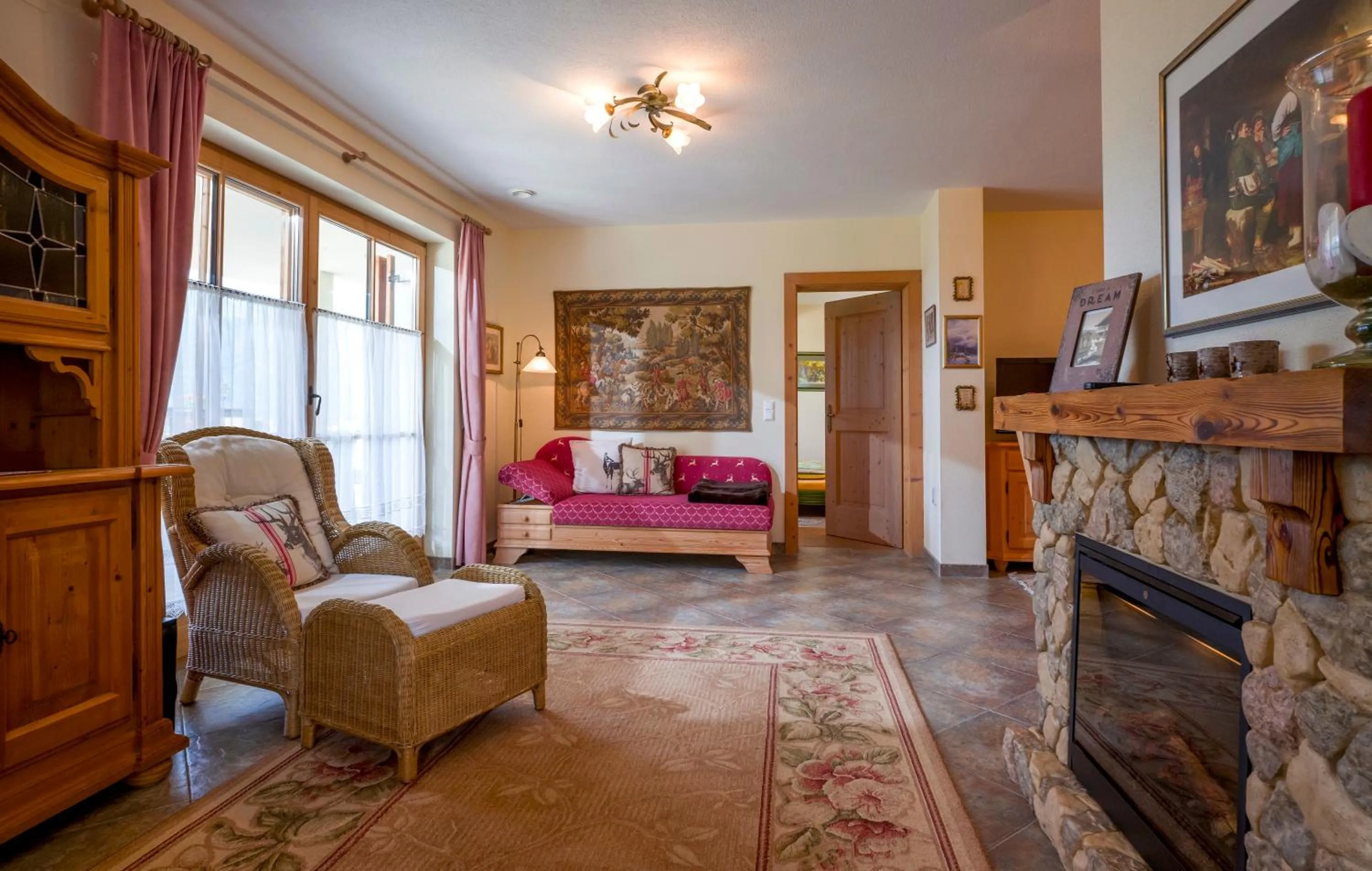 Living room in Bergkristall