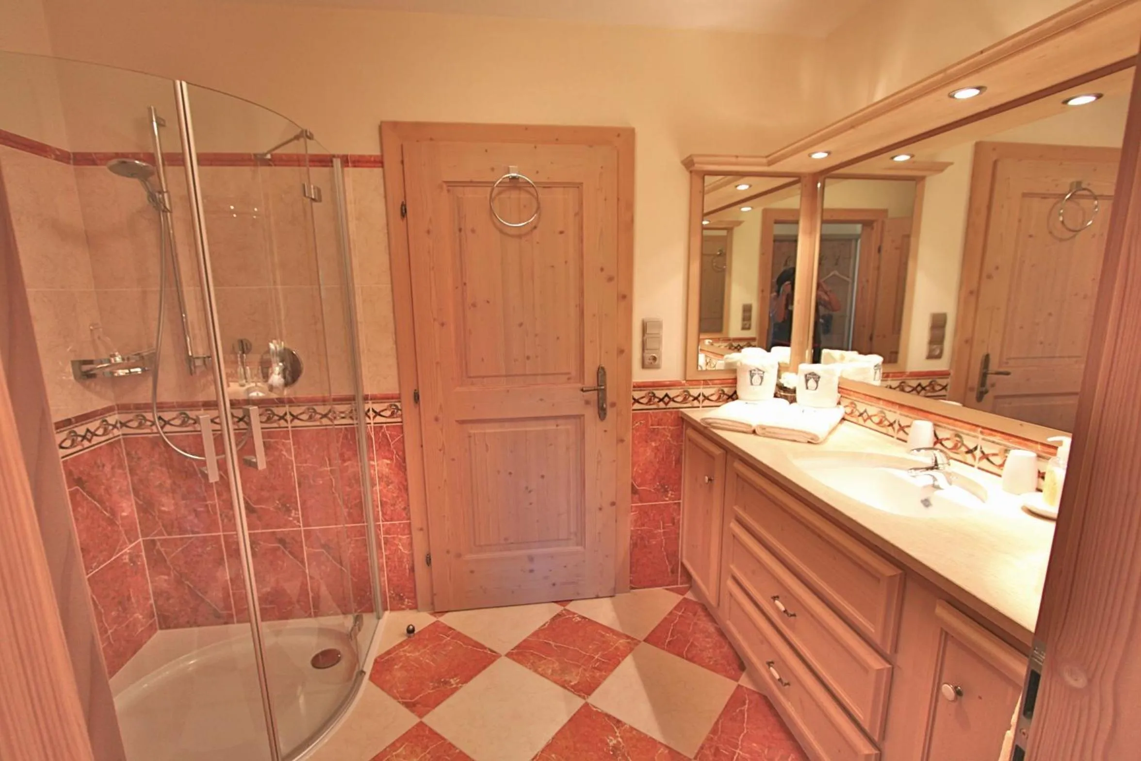Bathroom in Bergkristall