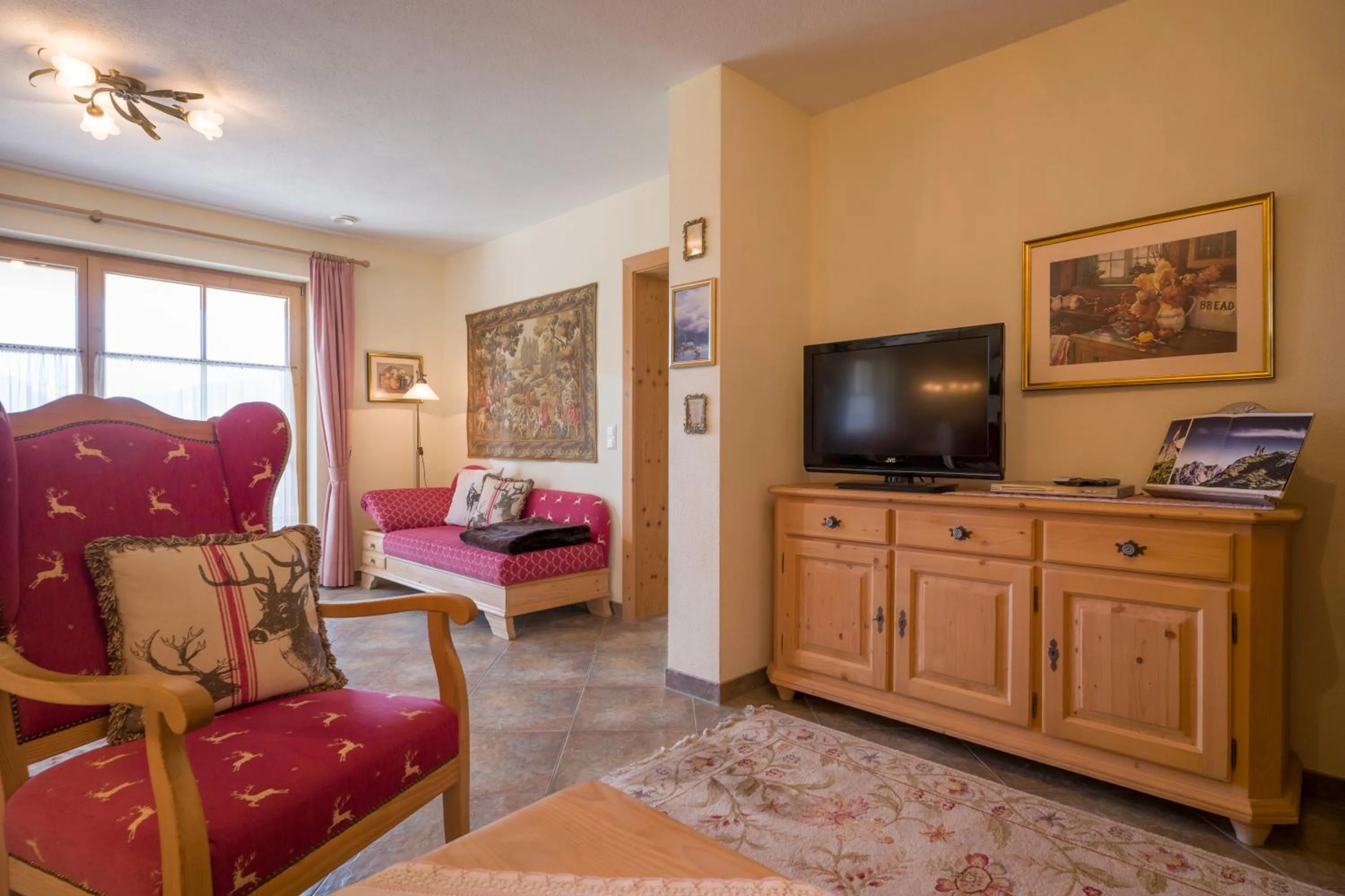 TV and multimedia, Bed in Bergkristall