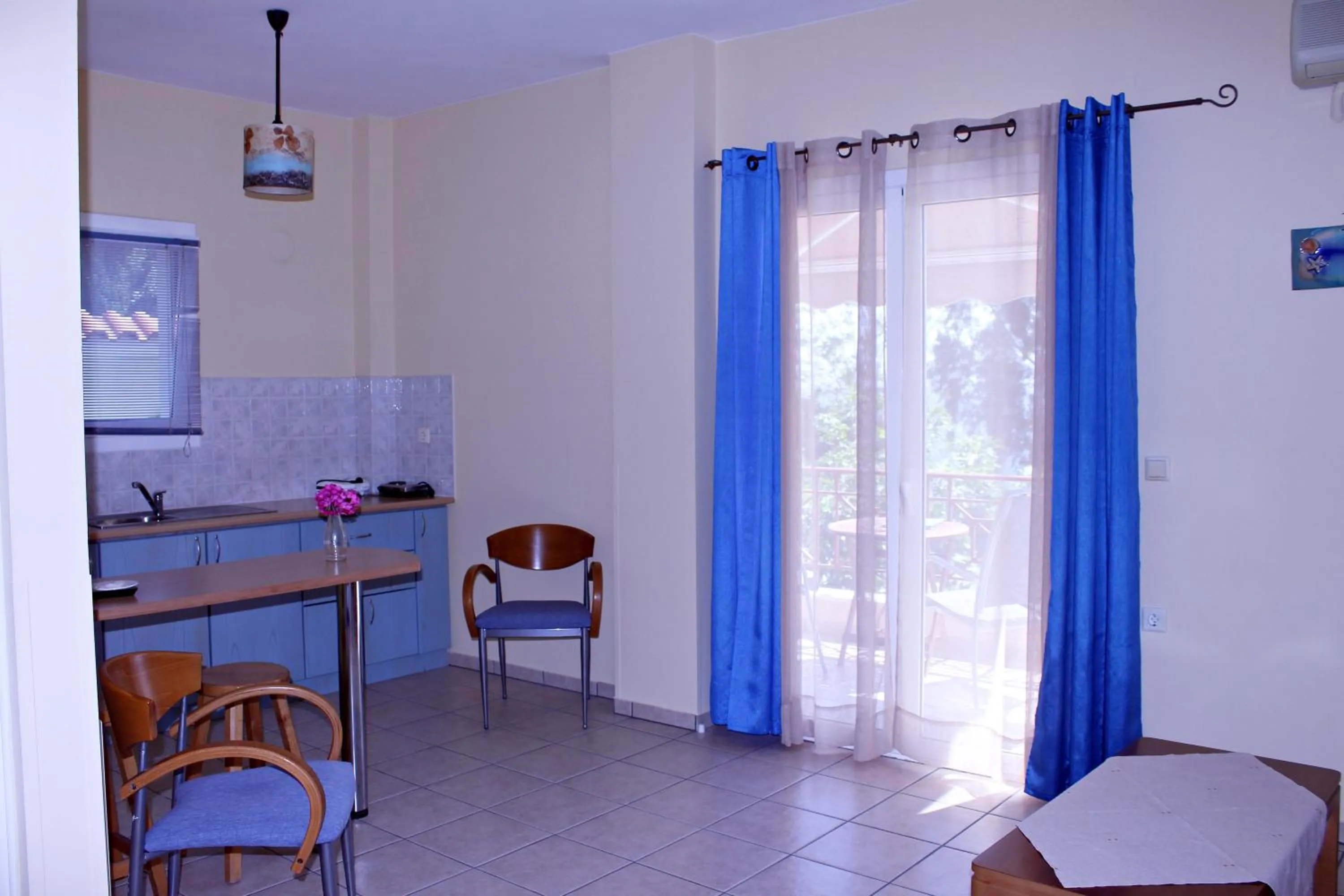 Koukounaries Apartments Limni