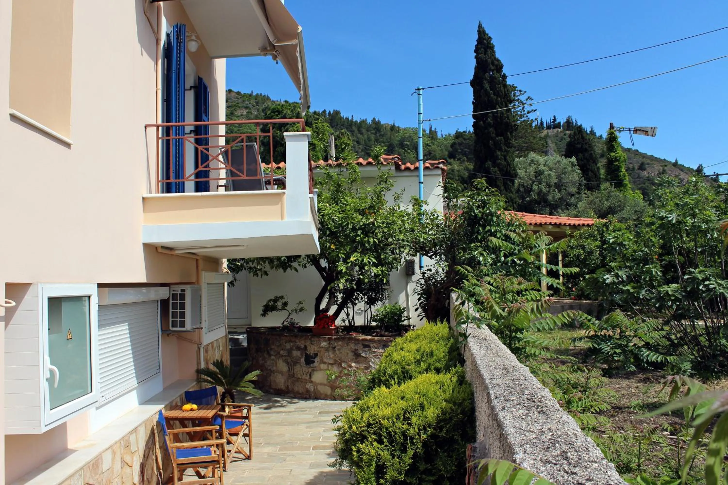 Koukounaries Apartments Limni