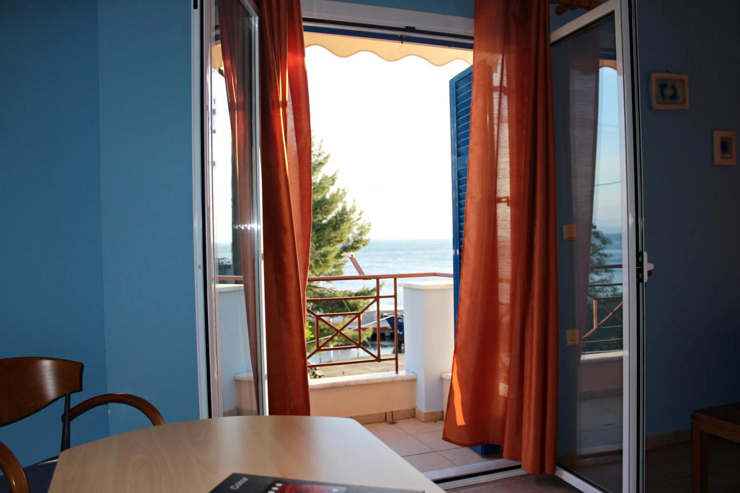 Koukounaries Apartments Limni