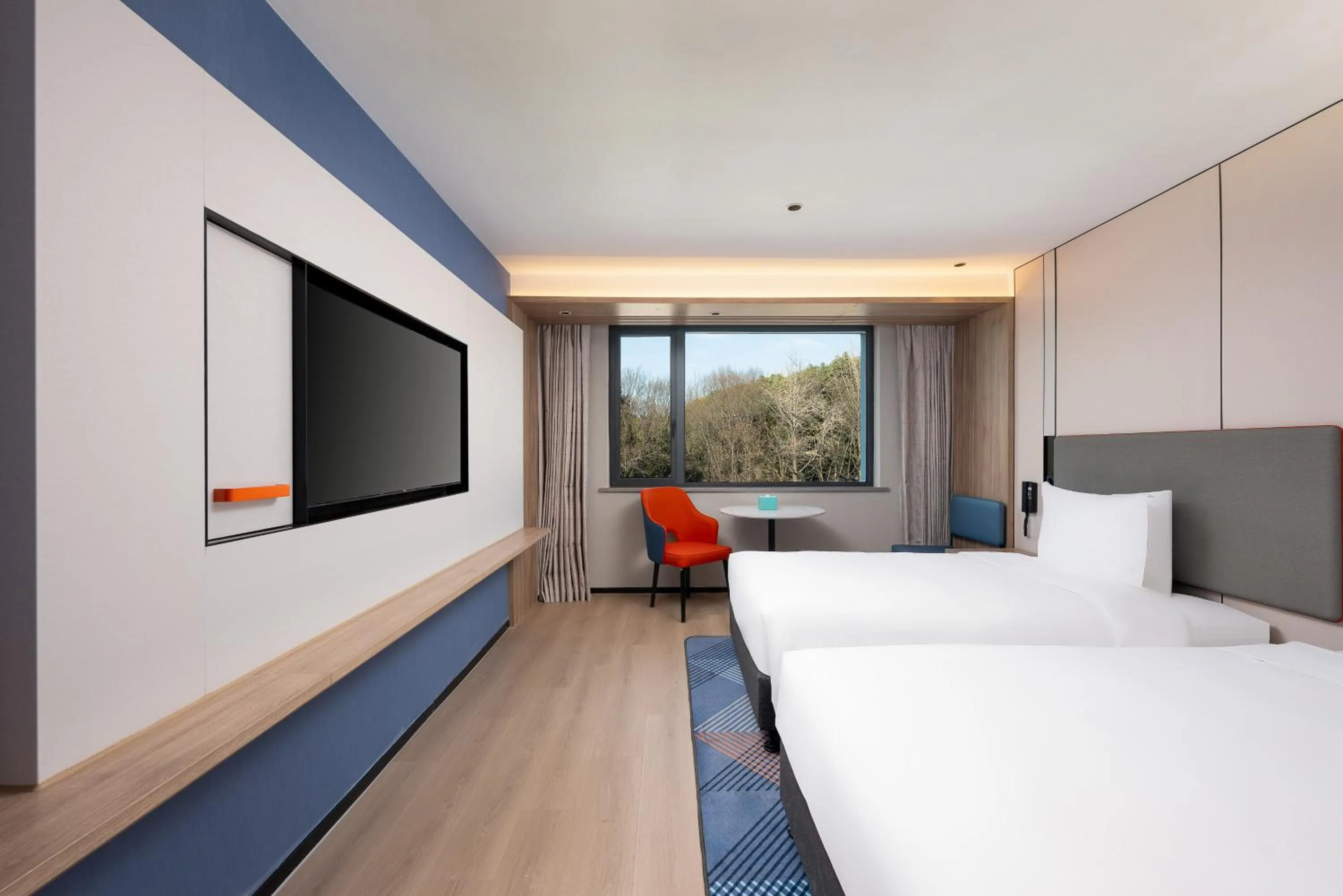 Bed in Holiday Inn Express Suzhou City Center by IHG