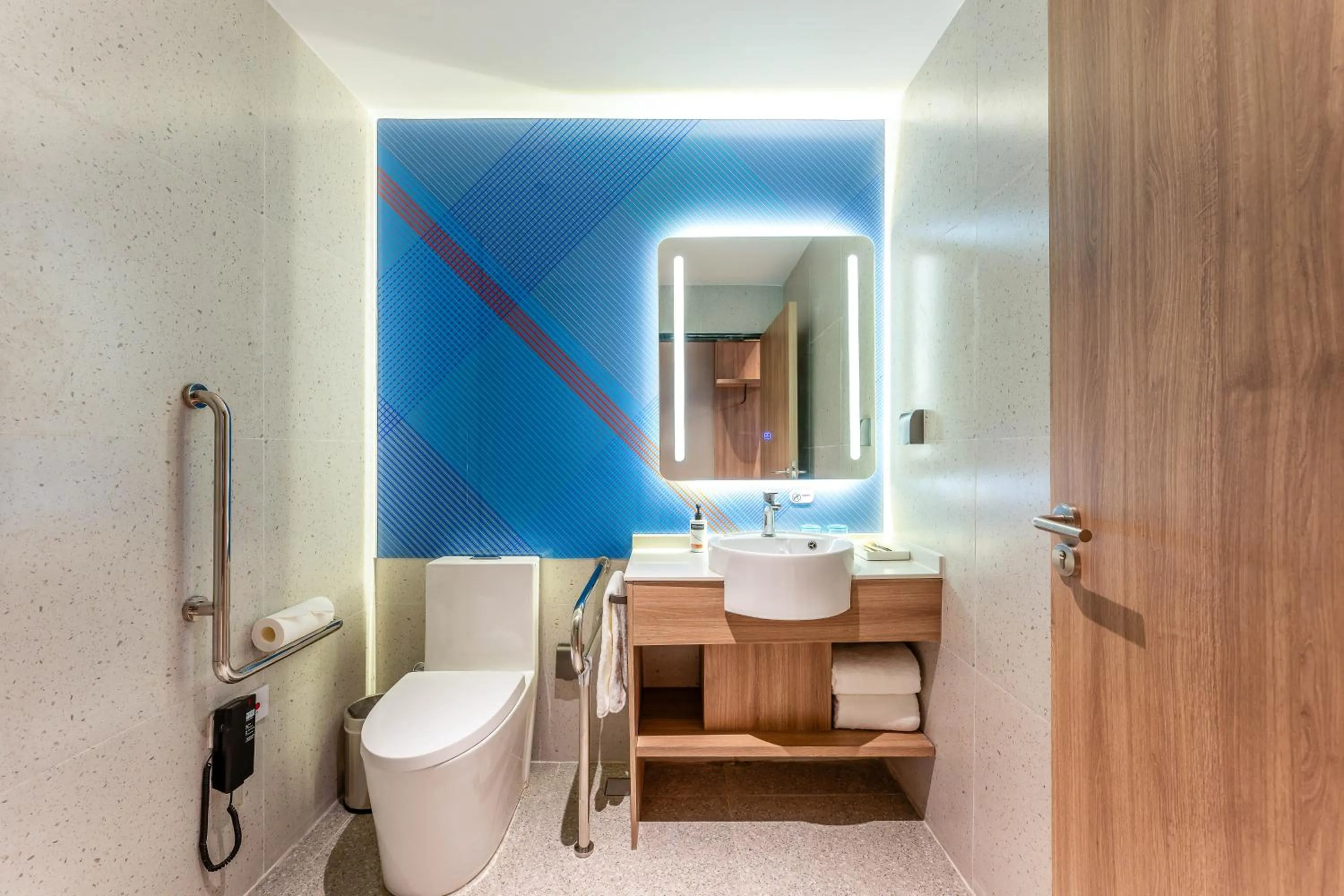 Bathroom in Holiday Inn Express Suzhou City Center by IHG
