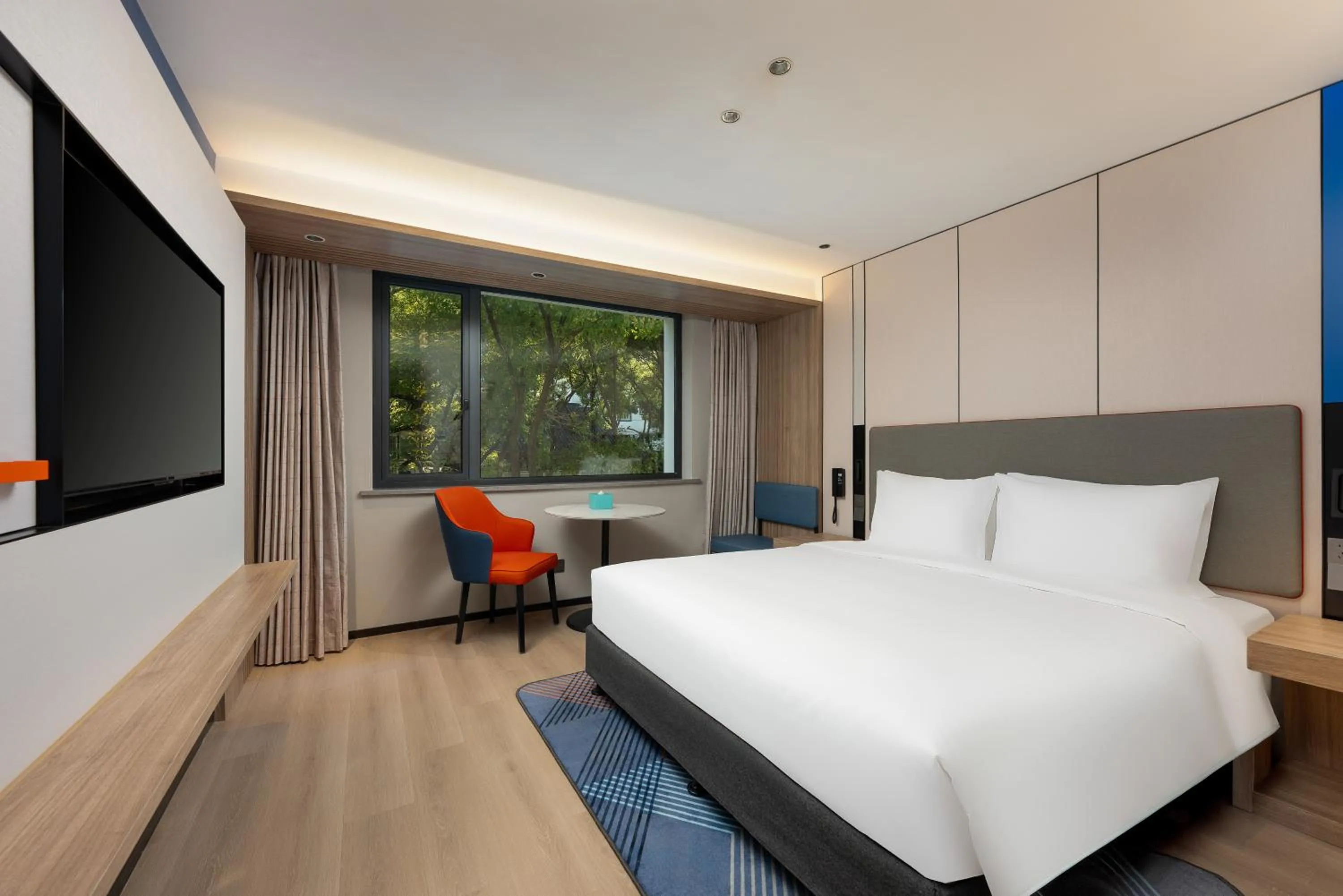 Bed in Holiday Inn Express Suzhou City Center by IHG