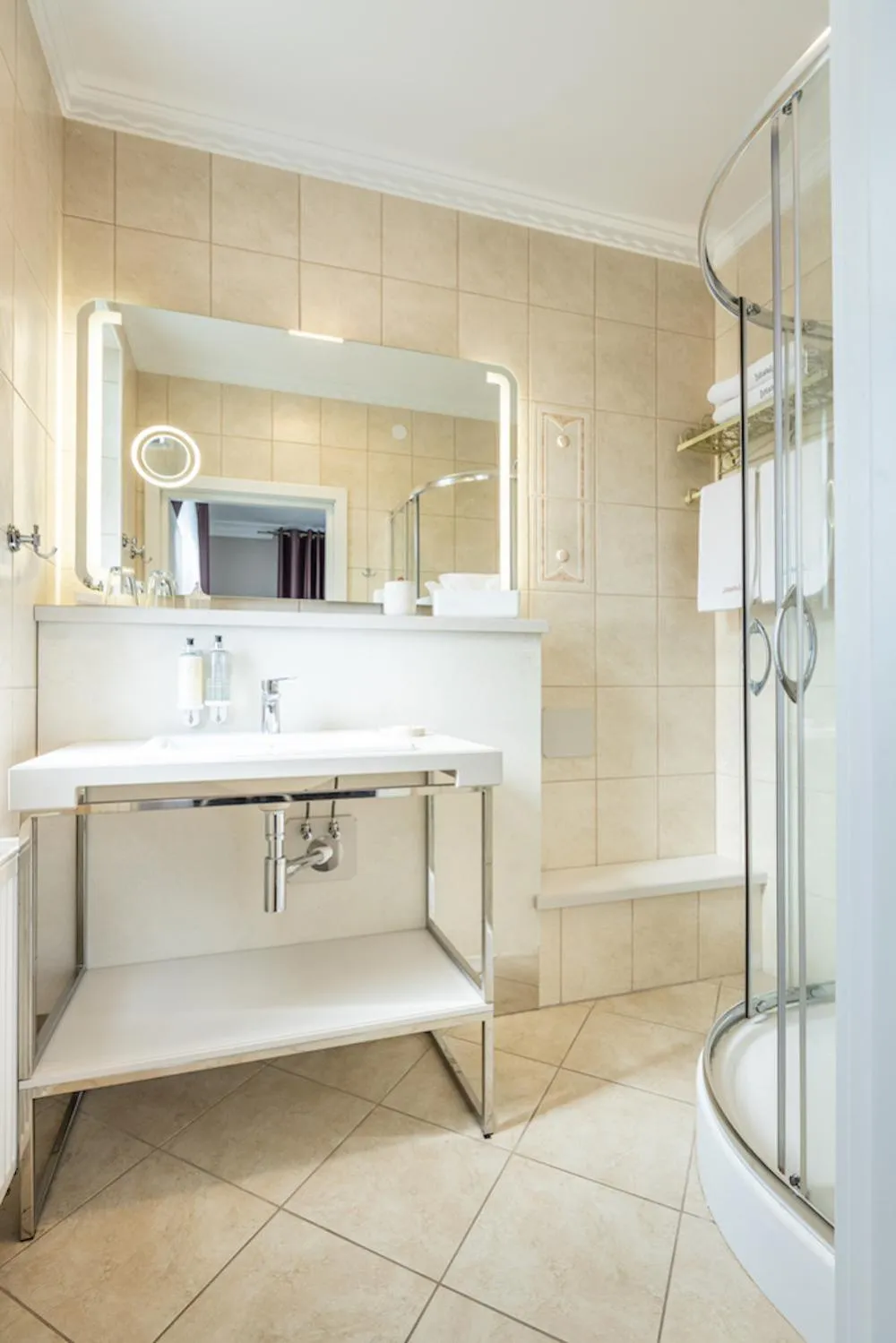 Toilet in Villa Antonina