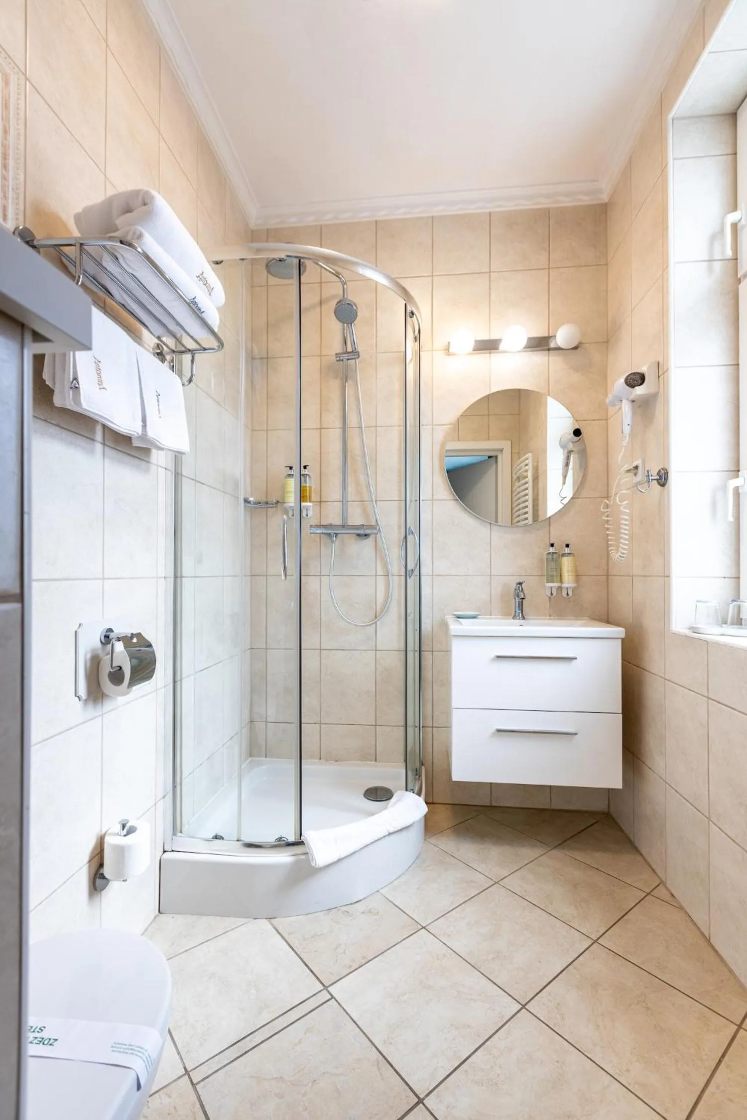 Toilet in Villa Antonina