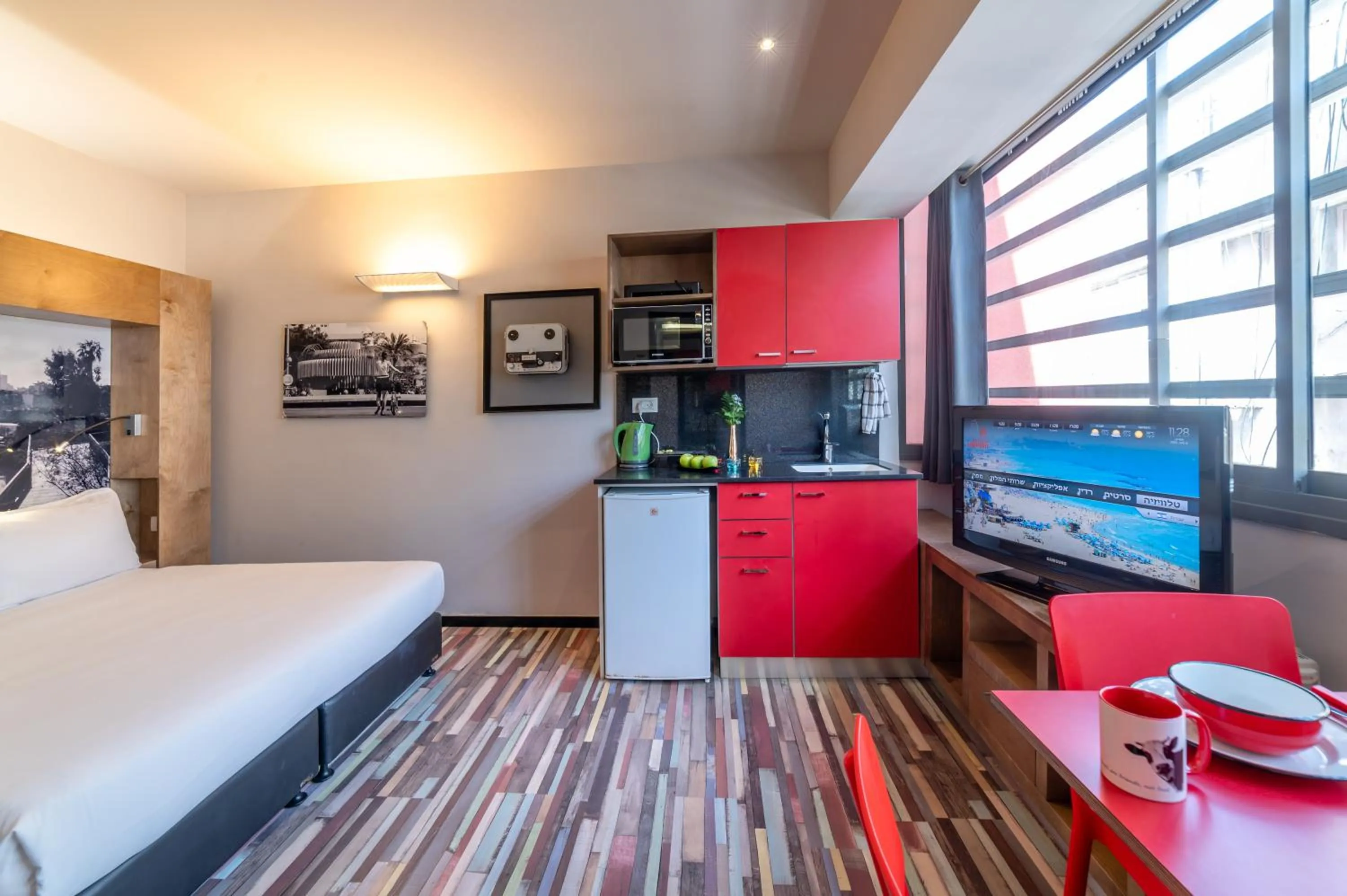 Photo of the whole room in Ben Yehuda Apartments