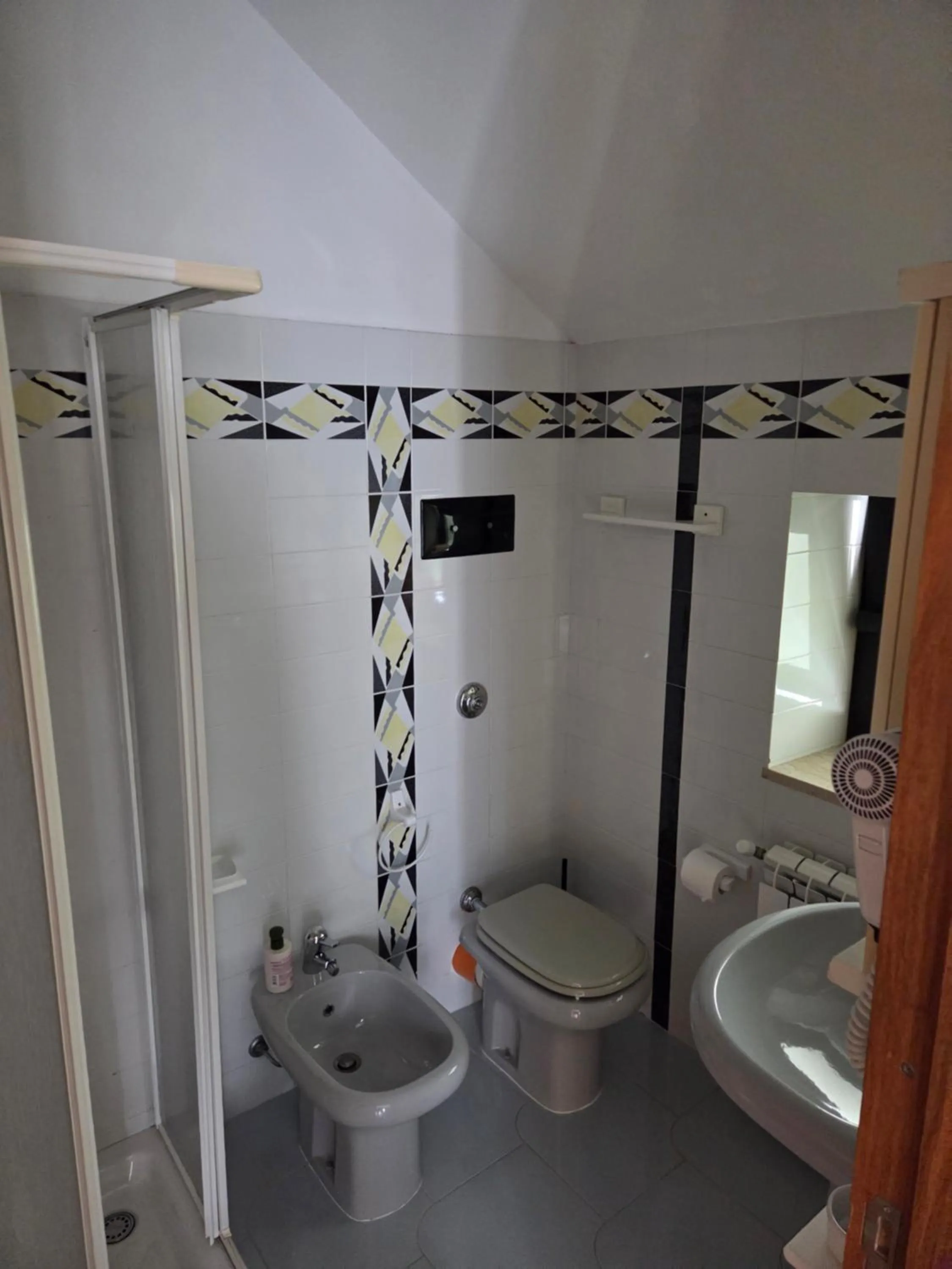 Bathroom in Kairos B&B