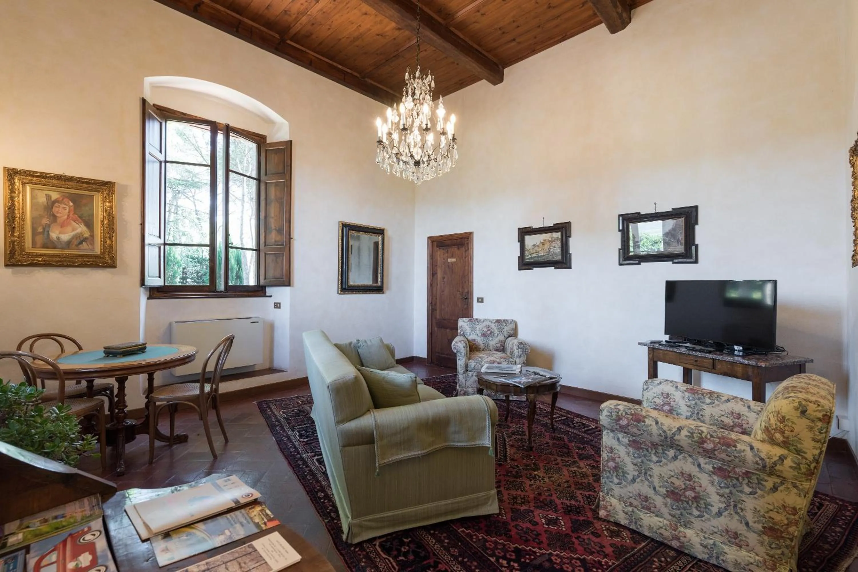 Communal lounge/ TV room in Relais Fattoria Valle