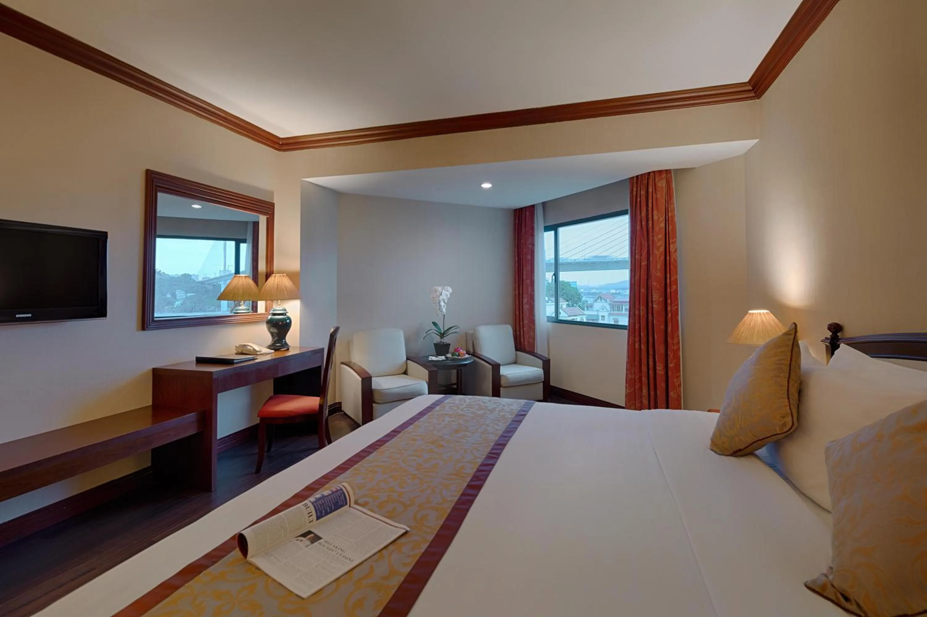 Photo of the whole room, Bed in Halong Plaza Hotel