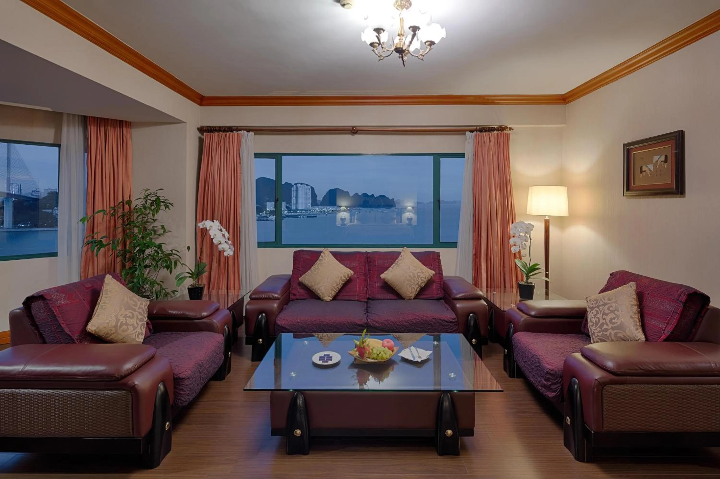 Living room in Halong Plaza Hotel