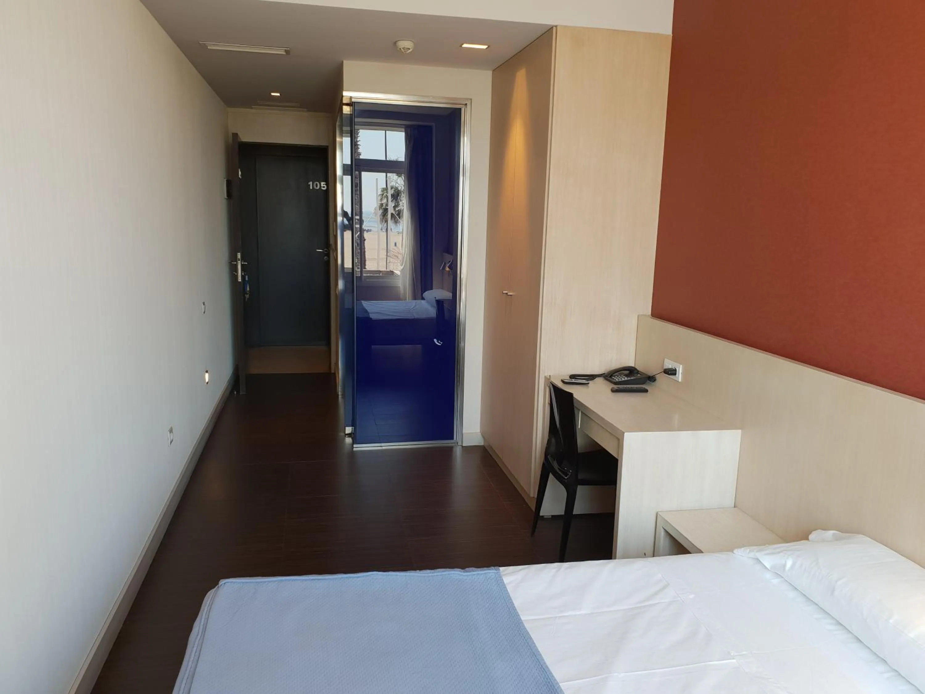 Photo of the whole room, Bed in El Globo