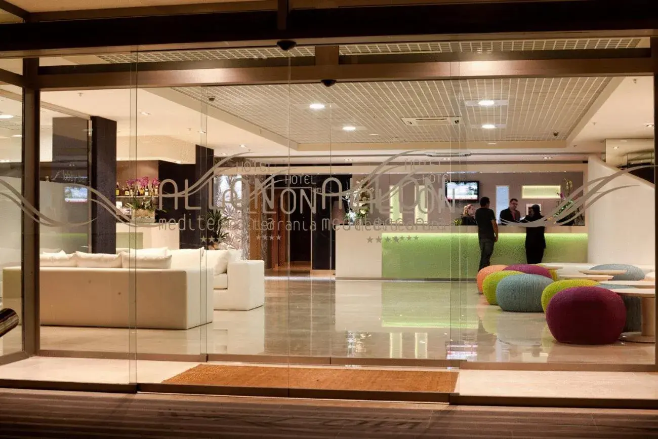 Lobby or reception in Hotel Allon Mediterrania Lobby or reception in Hotel Allon Mediterrania