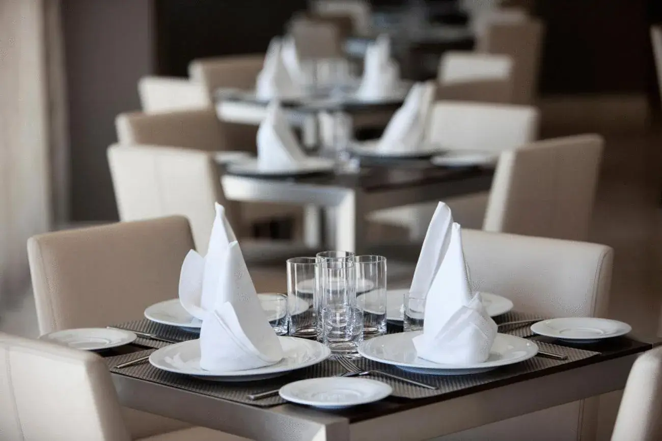 Restaurant/places to eat in Hotel Allon Mediterrania Restaurant/places to eat in Hotel Allon Mediterrania