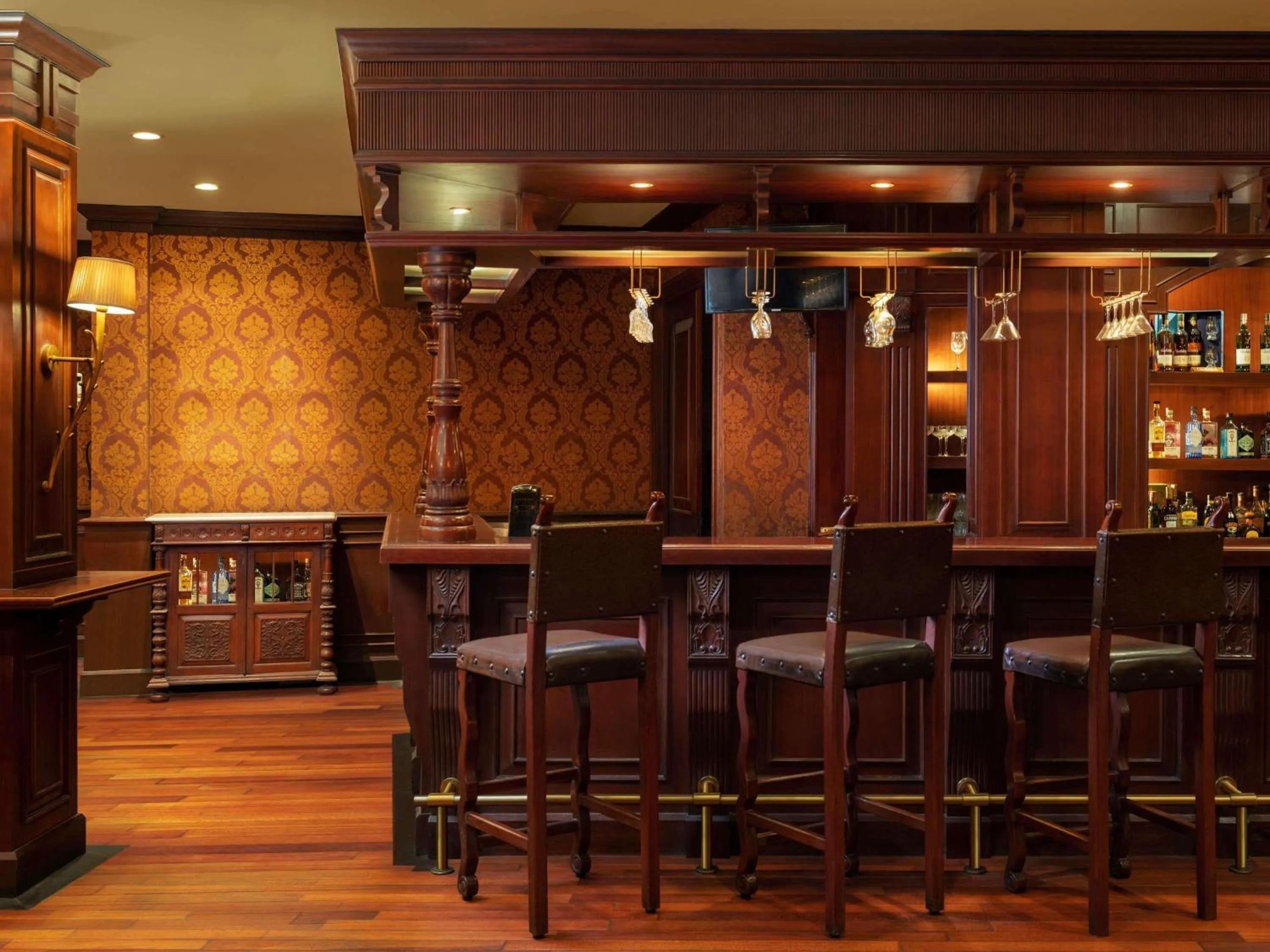 Lounge or bar in Hotel Majapahit Surabaya MGallery