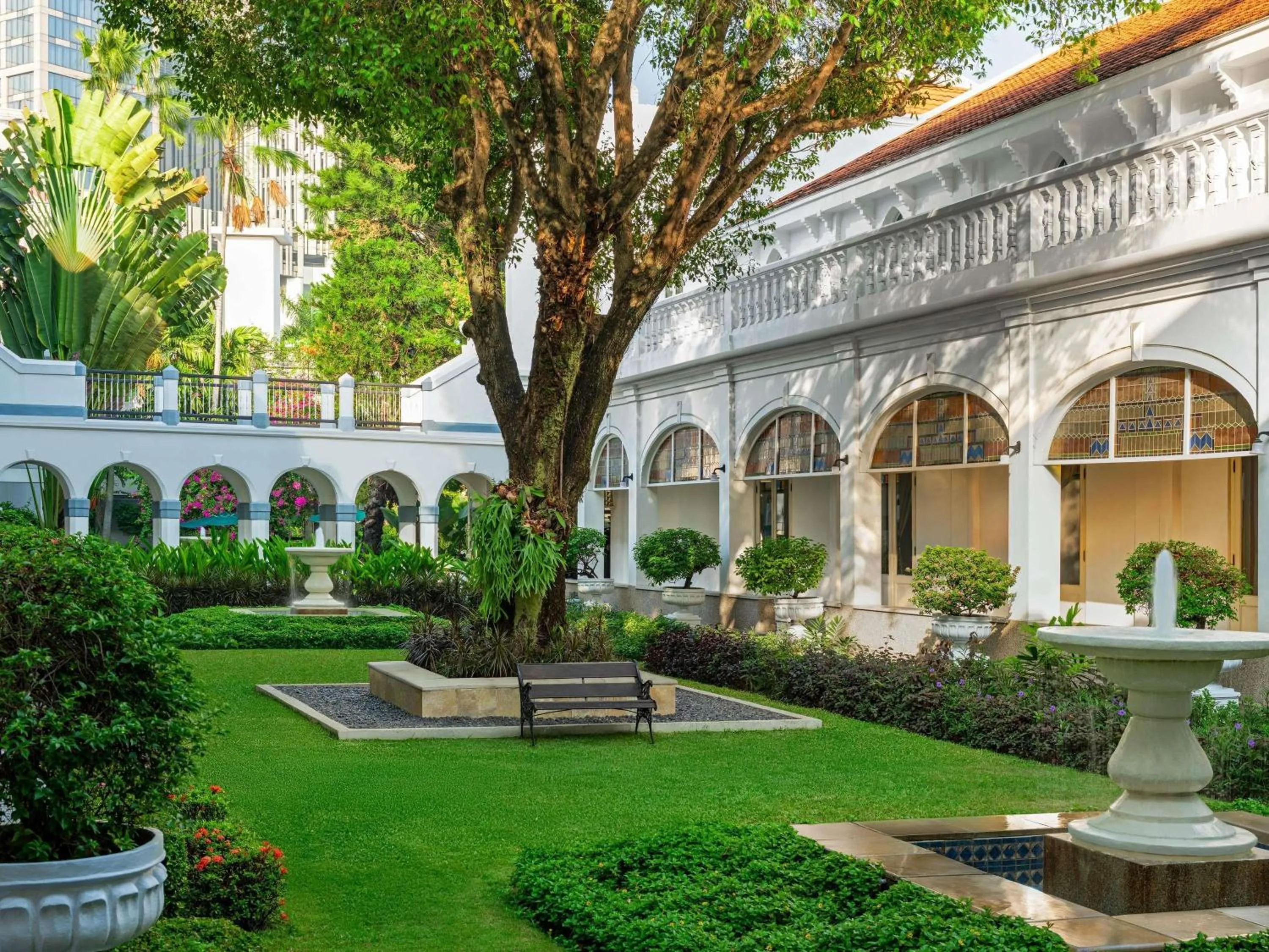 wedding in Hotel Majapahit Surabaya MGallery