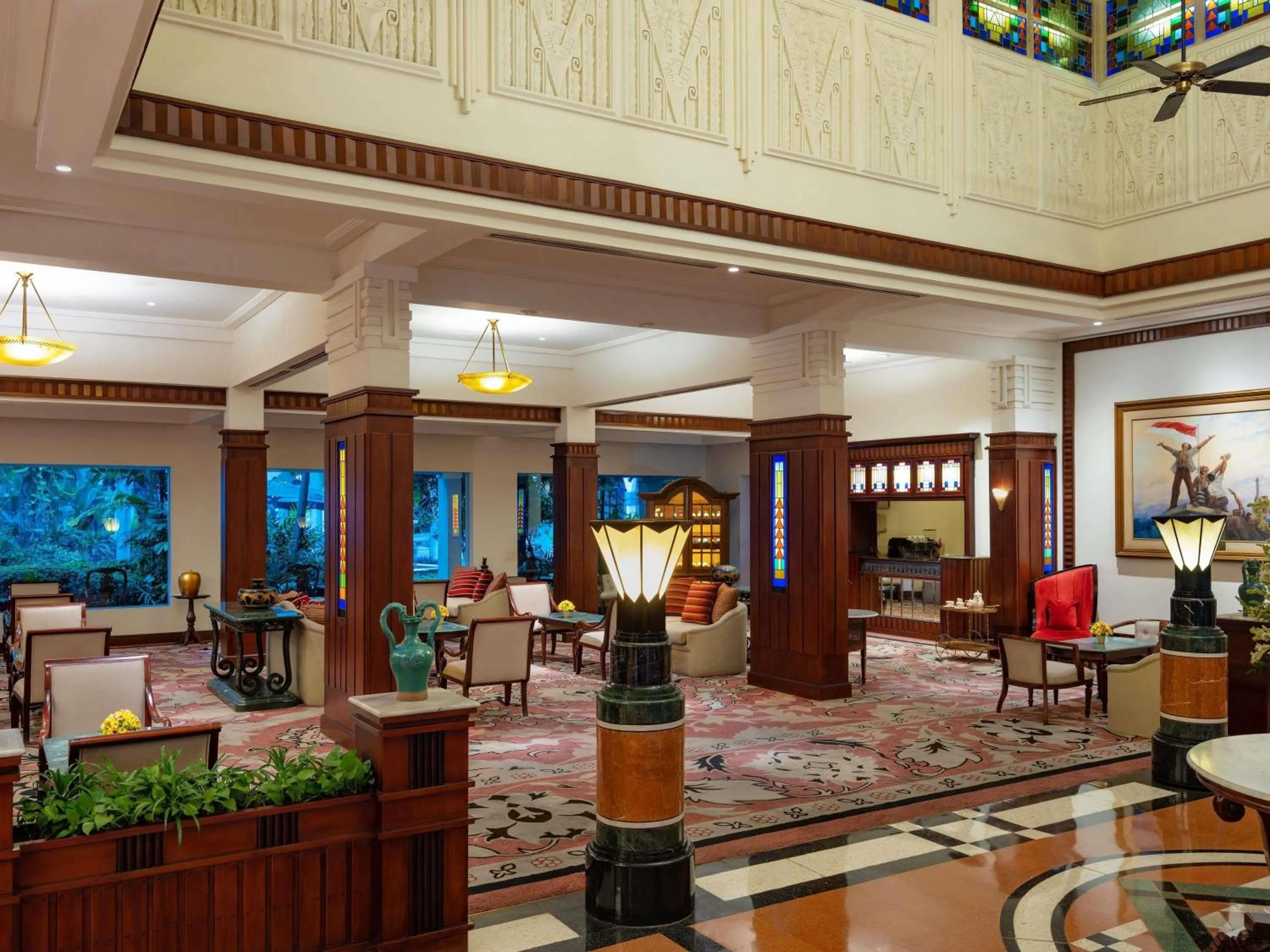 Lounge or bar in Hotel Majapahit Surabaya MGallery