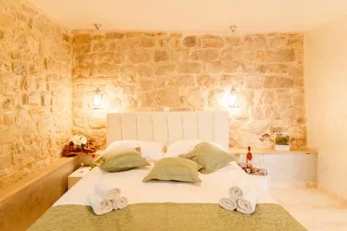 Stone house luxury rooms