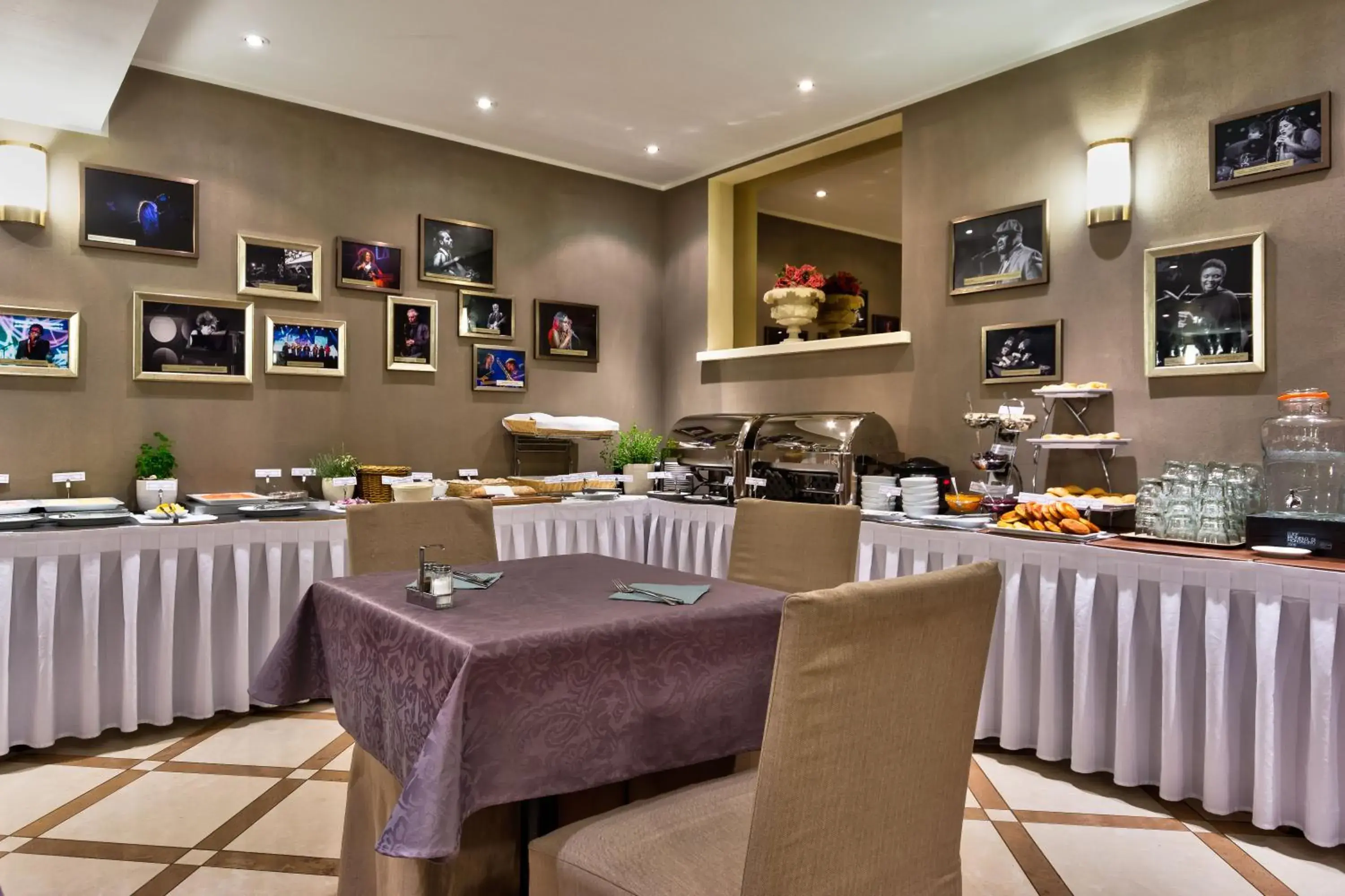 Restaurant/places to eat in My City Hotel Restaurant/places to eat in My City Hotel