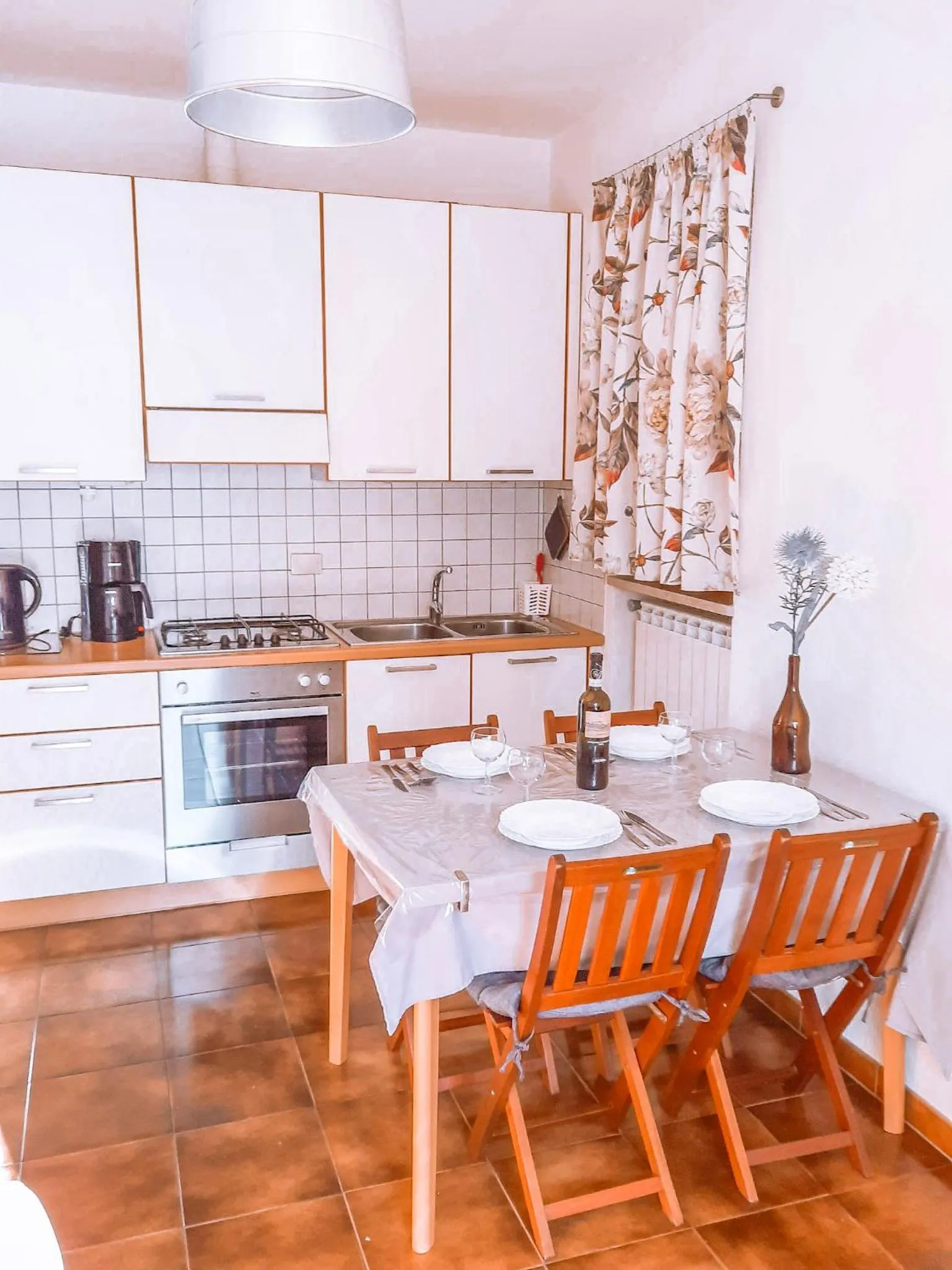 Kitchen or kitchenette in Casa Mirco