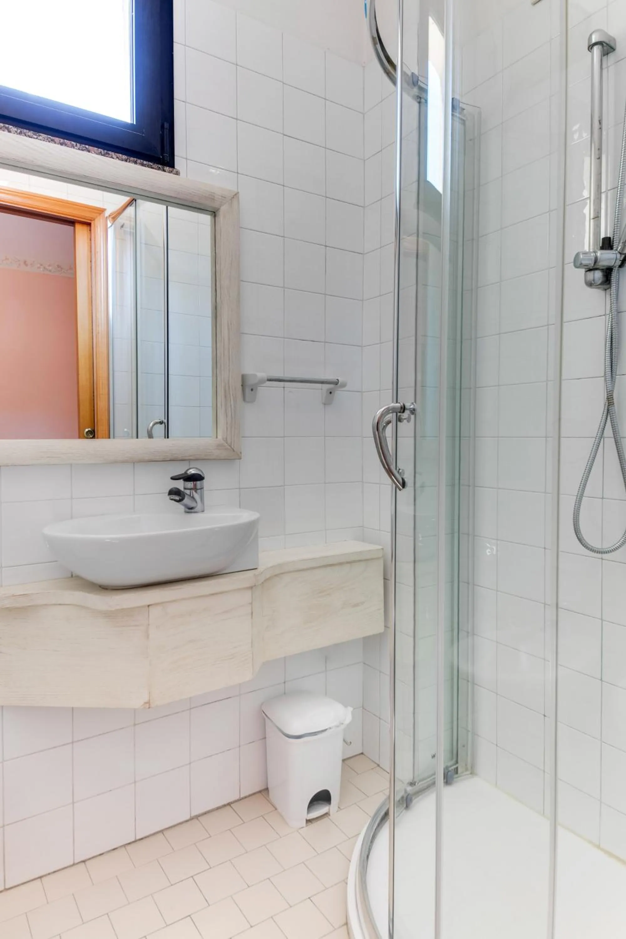 Bathroom in Hotel Sorriso