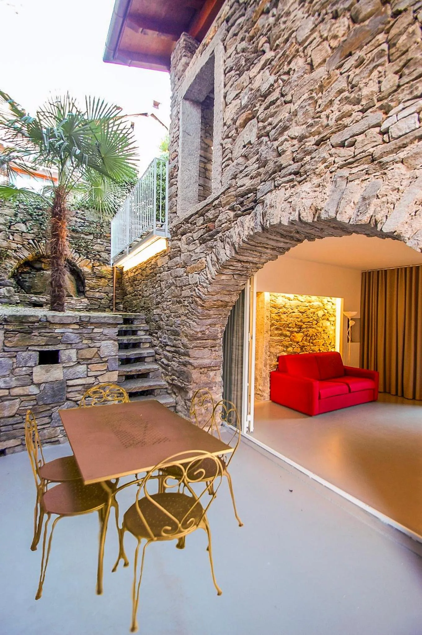 Facade/entrance in Rustico Moderno
