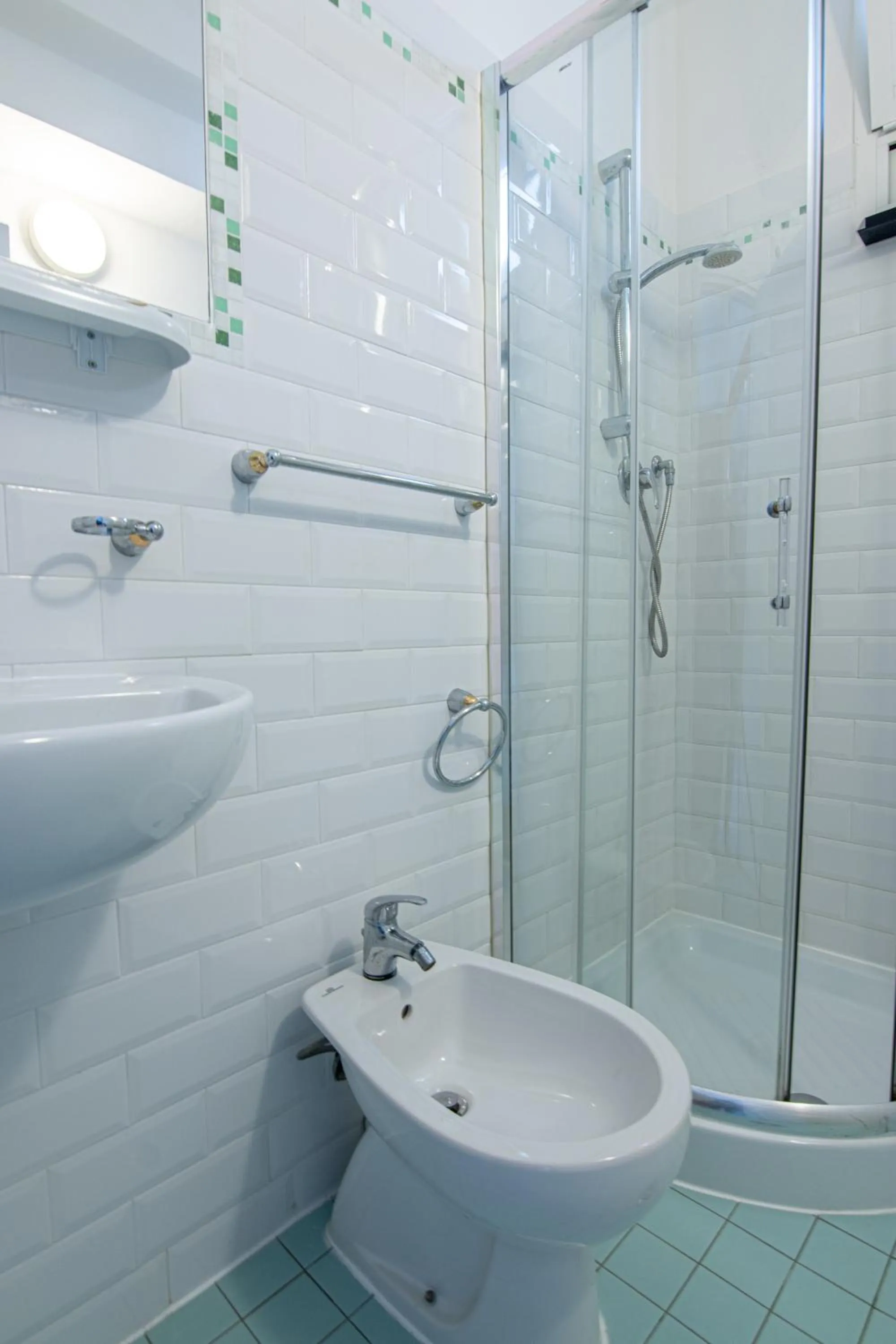 Bathroom in Hotel Lily