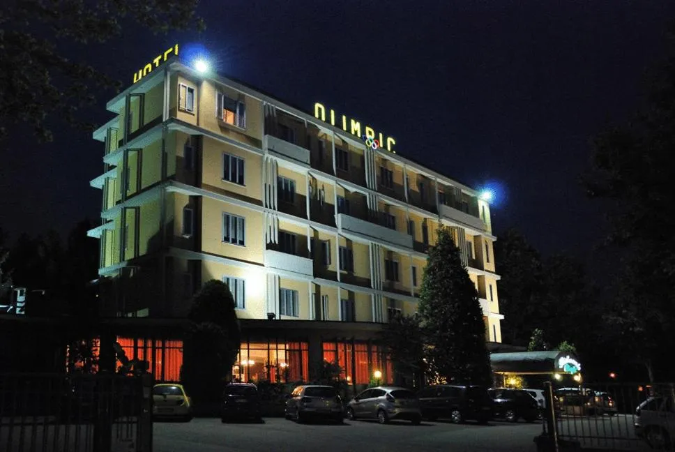 Facade/entrance in Hotel Olimpic
