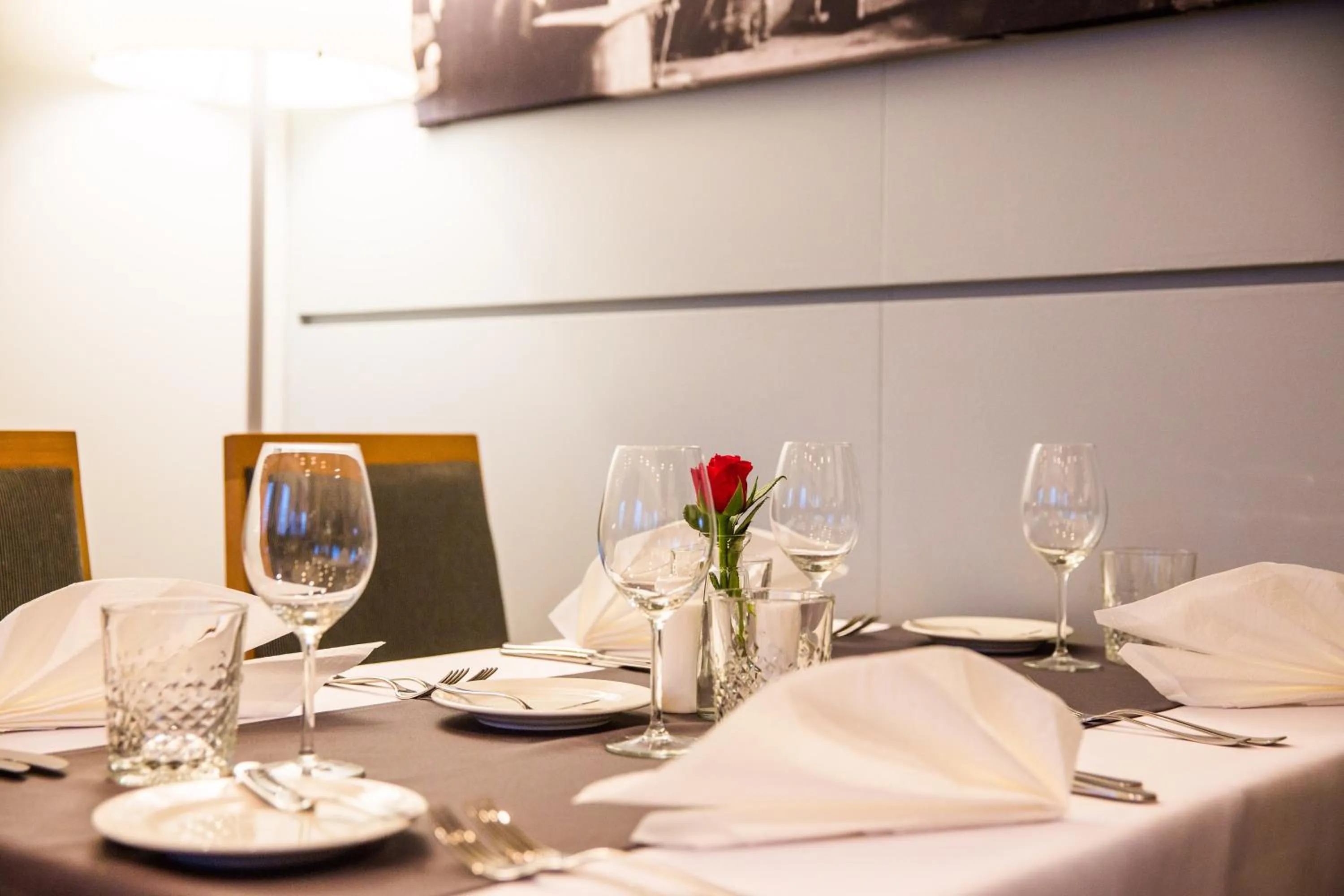 Restaurant/places to eat in Hestia Hotel Ilmarine