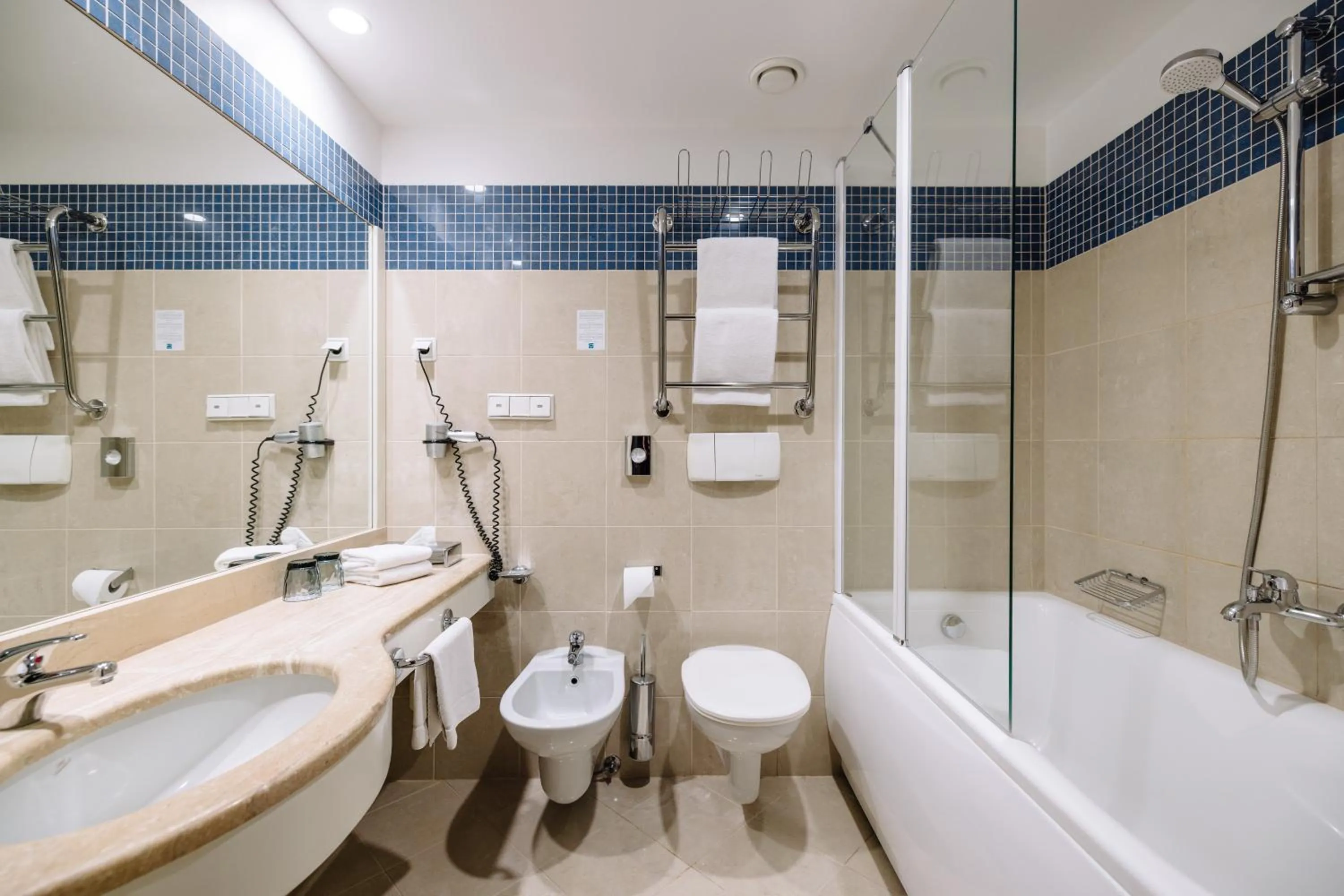 Bath in Hestia Hotel Ilmarine