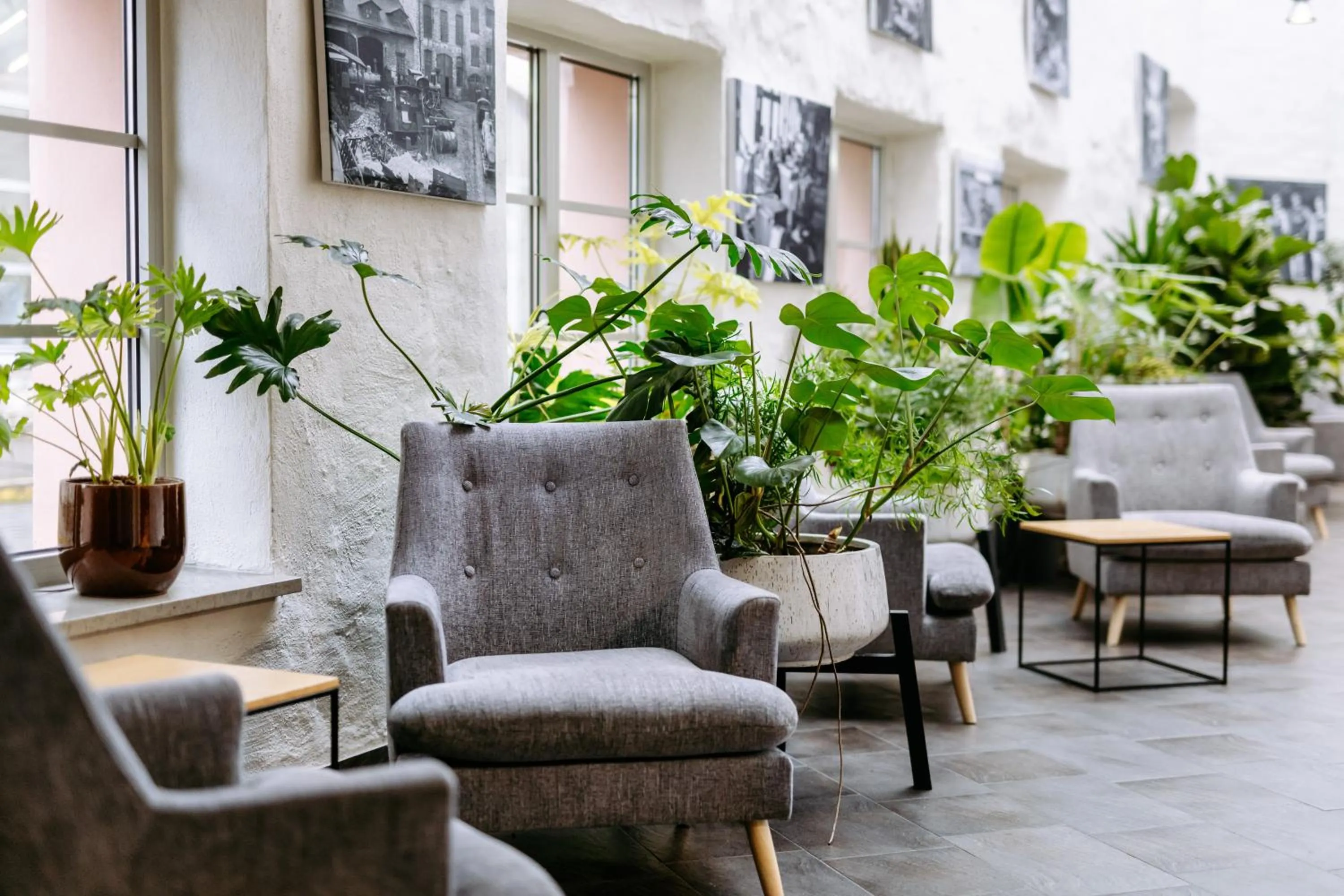 Seating area in Hestia Hotel Ilmarine